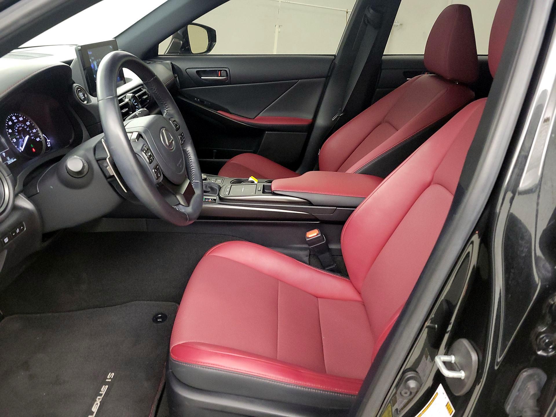 Thumbnail: 2023 Lexus IS - 11