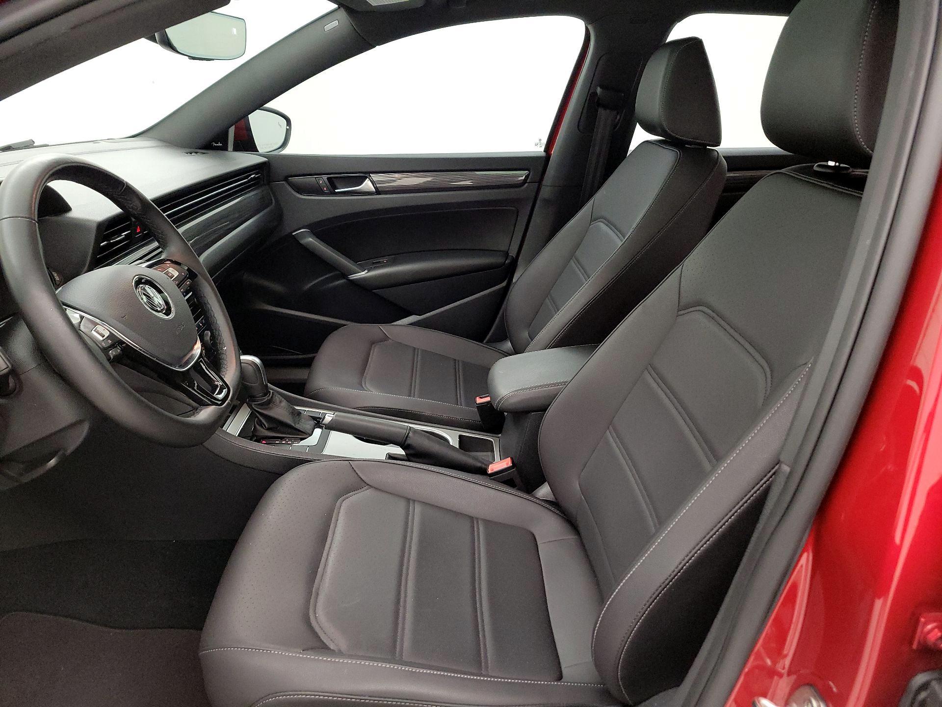 Thumbnail: 2022 Volkswagen Passat - 11