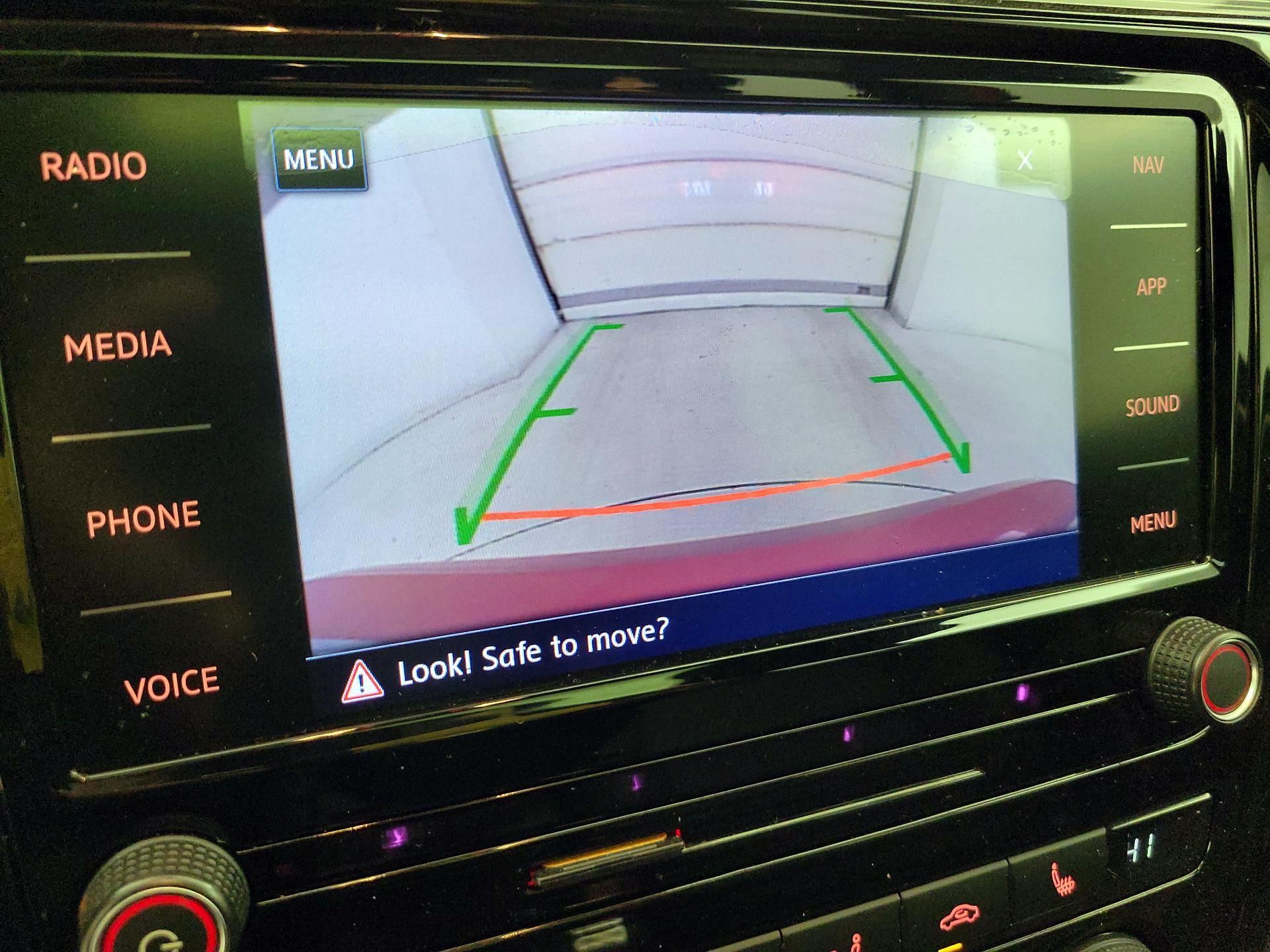 Thumbnail: 2022 Volkswagen Passat - 15