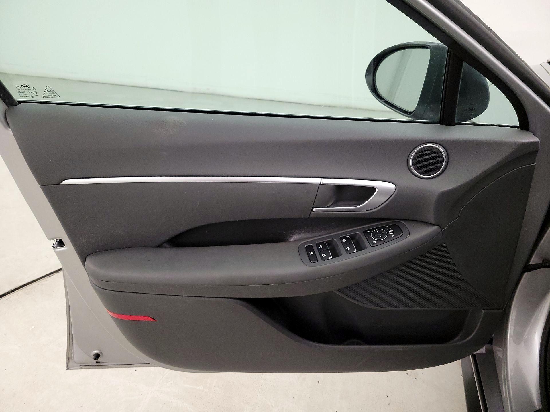 Thumbnail: 2020 Hyundai Sonata - 12