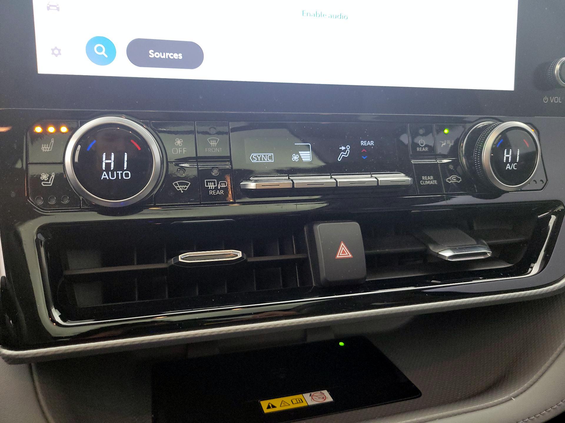 Thumbnail: 2023 Toyota Highlander - 16