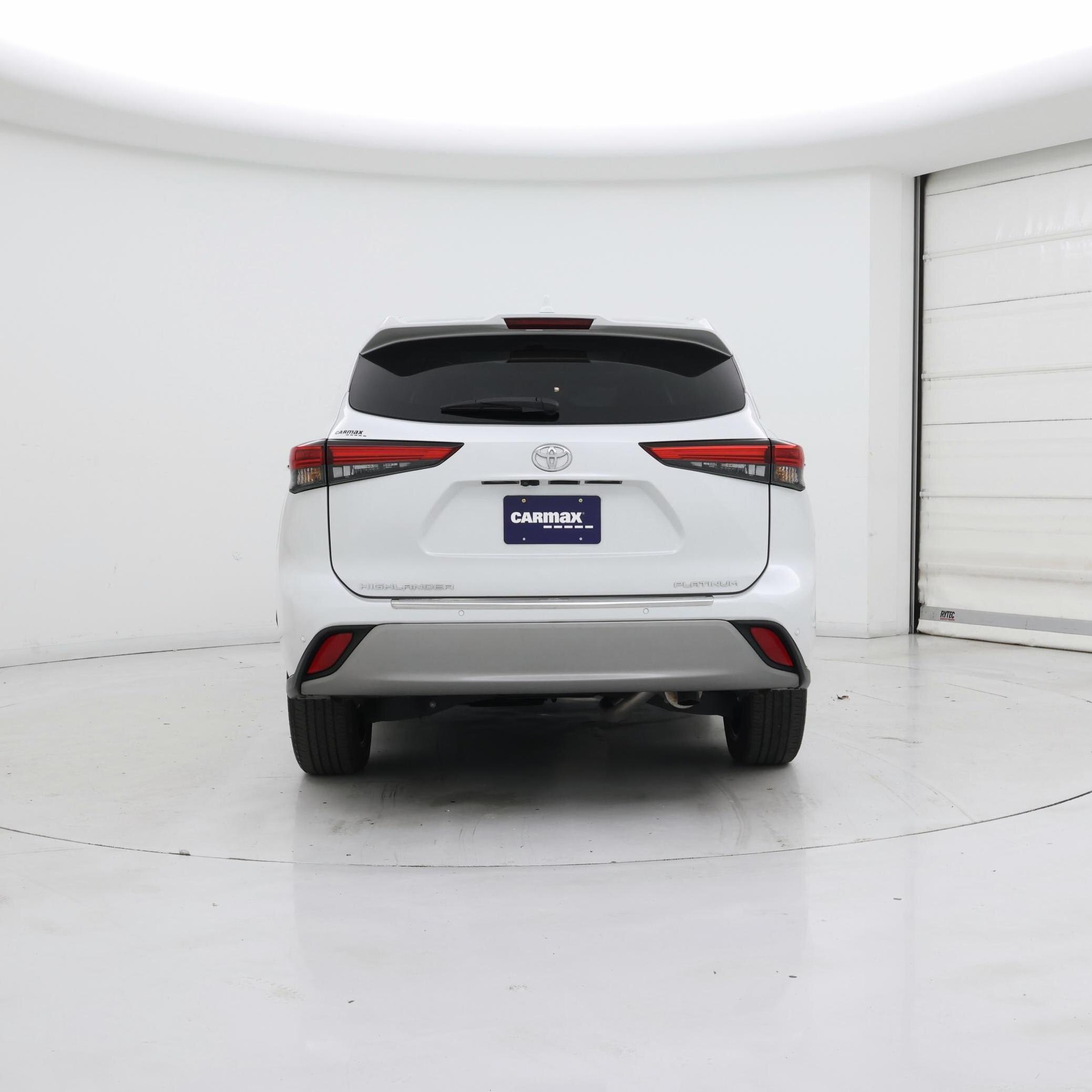 Thumbnail: 2023 Toyota Highlander - 6