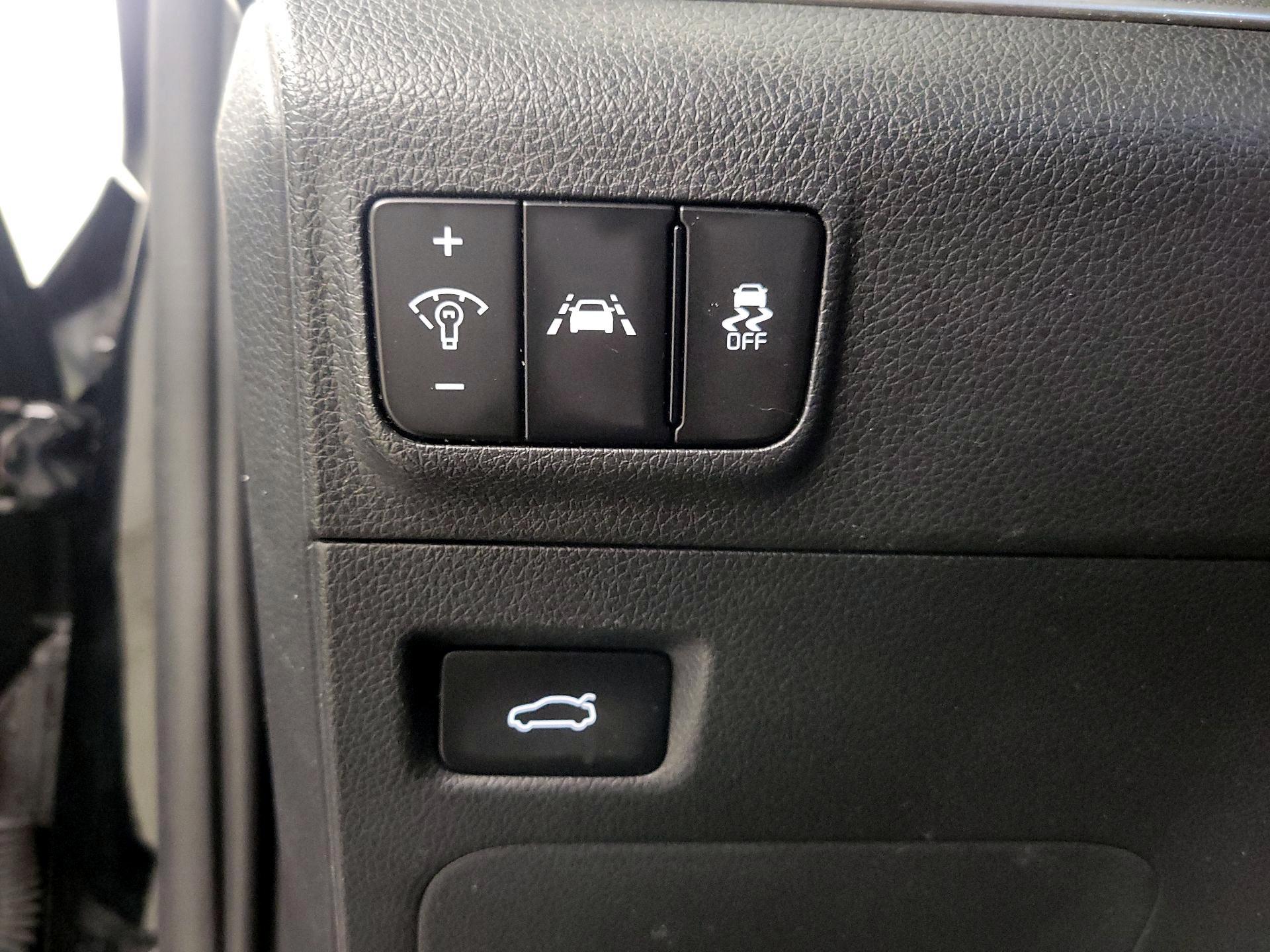 Thumbnail: 2022 Kia K5 - 13