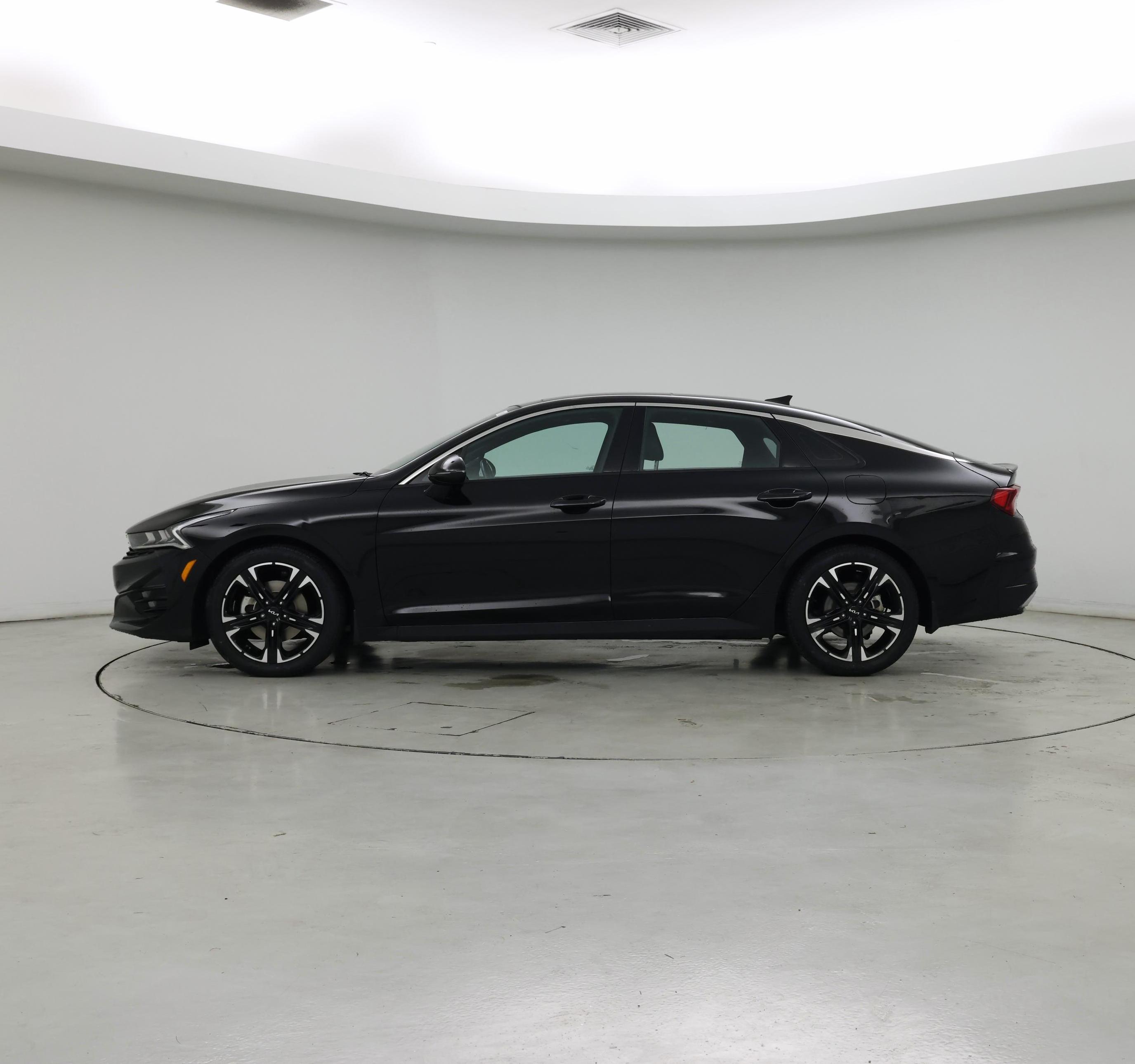 Thumbnail: 2022 Kia K5 - 3