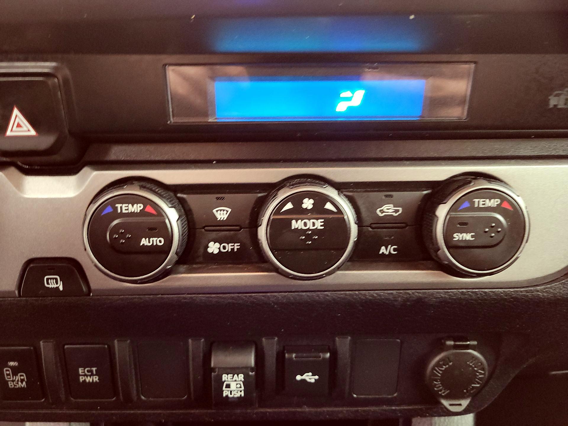 Thumbnail: 2022 Toyota Tacoma - 16