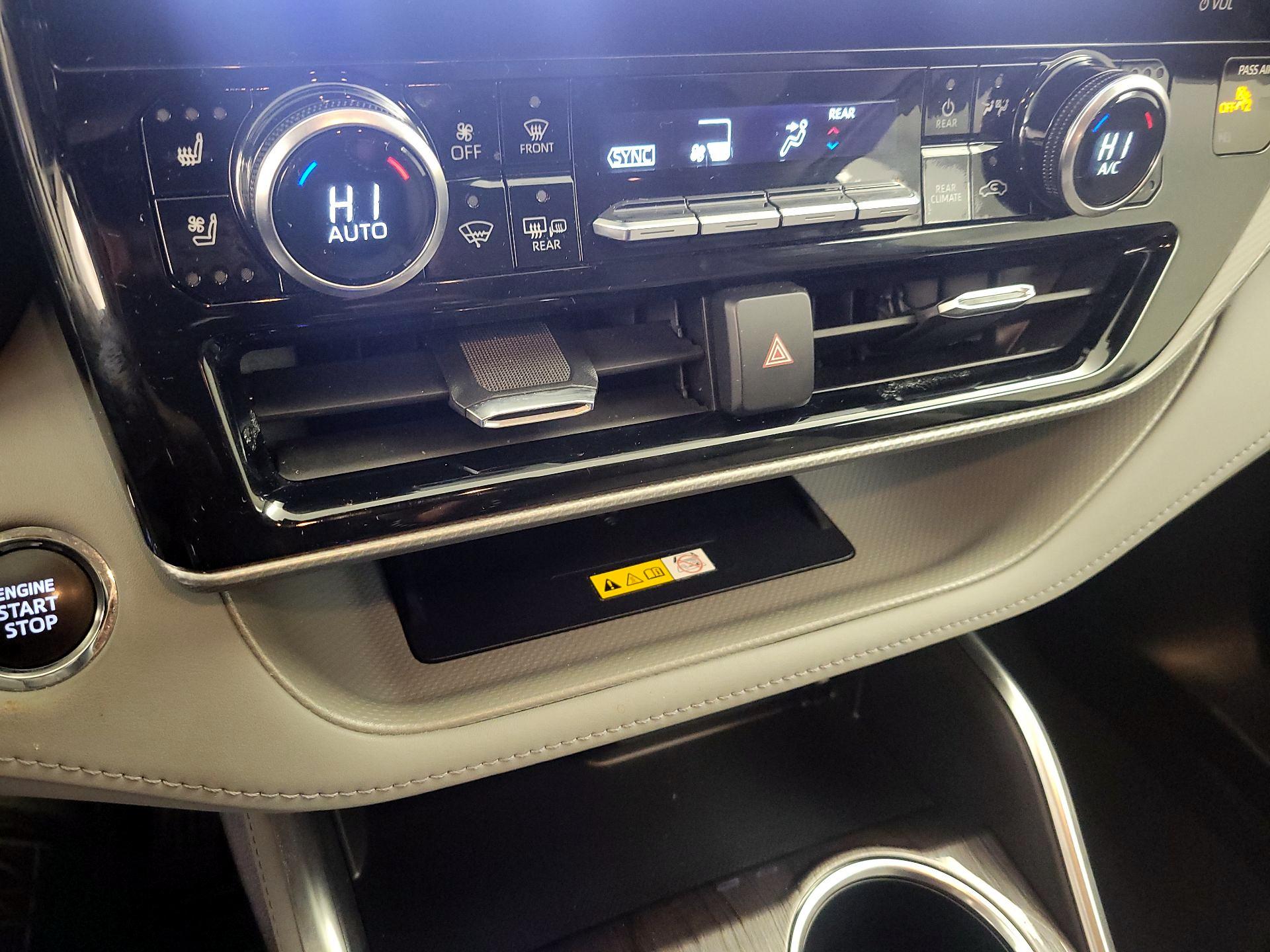 Thumbnail: 2023 Toyota Highlander - 16