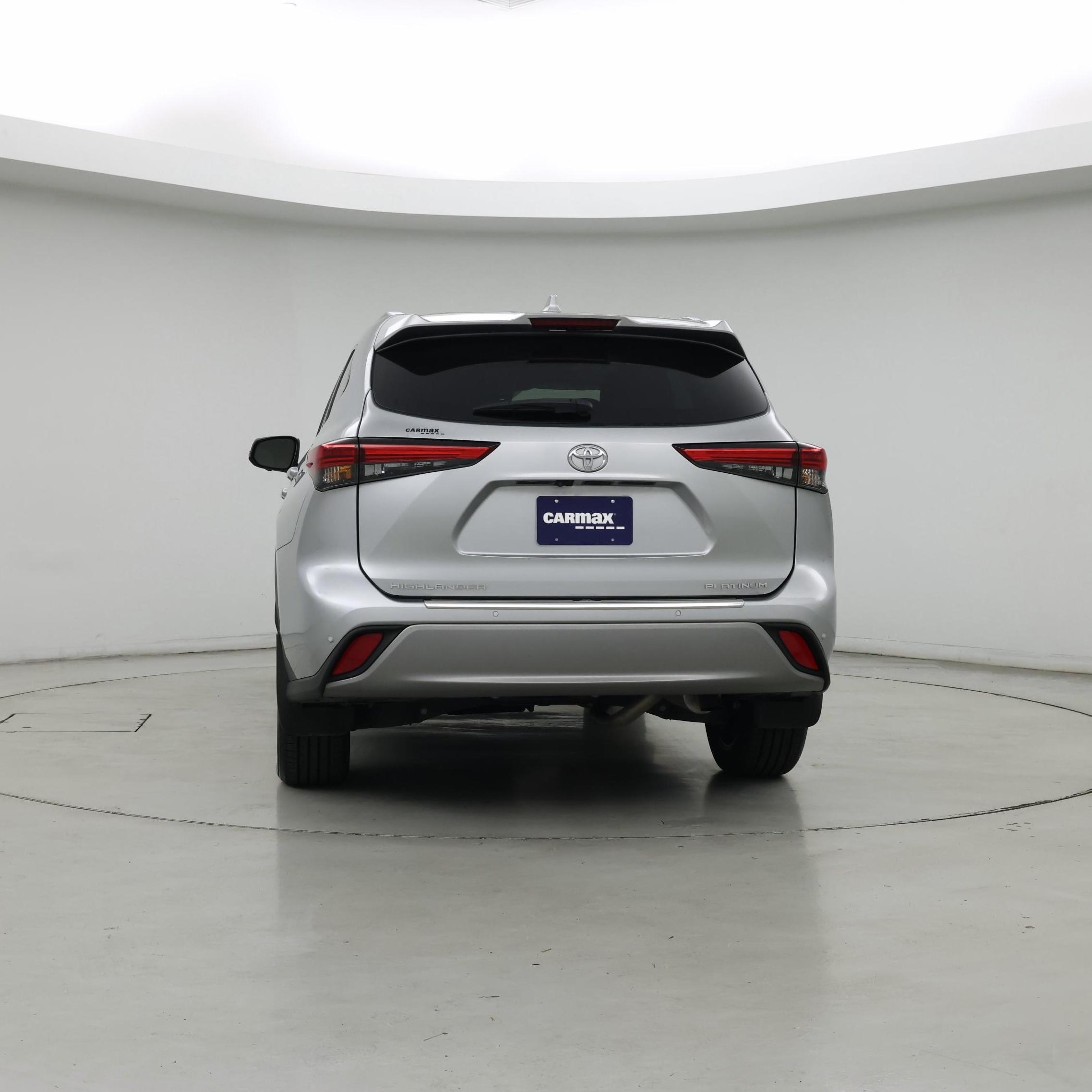 Thumbnail: 2023 Toyota Highlander - 6