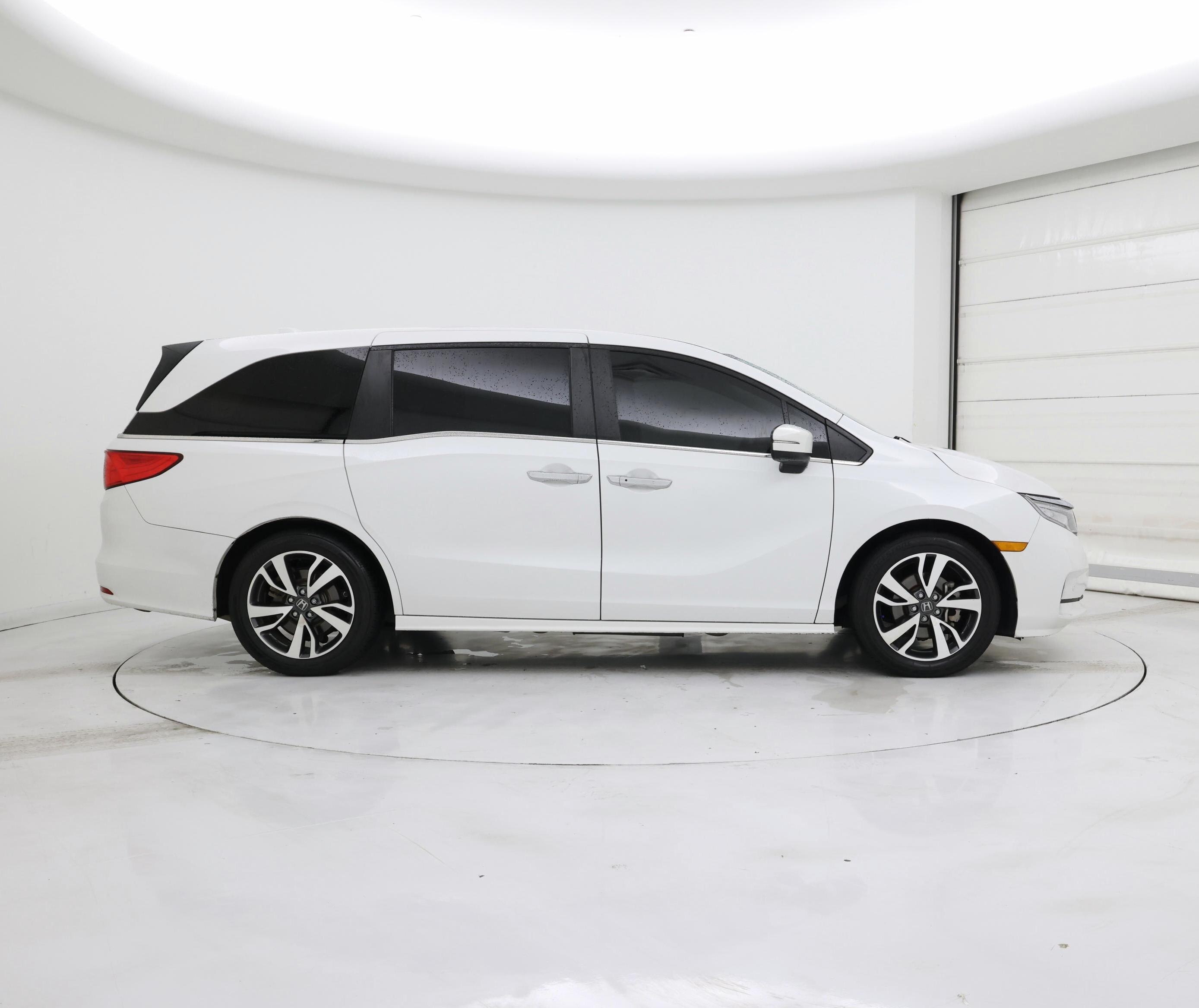 Thumbnail: 2022 Honda Odyssey - 7
