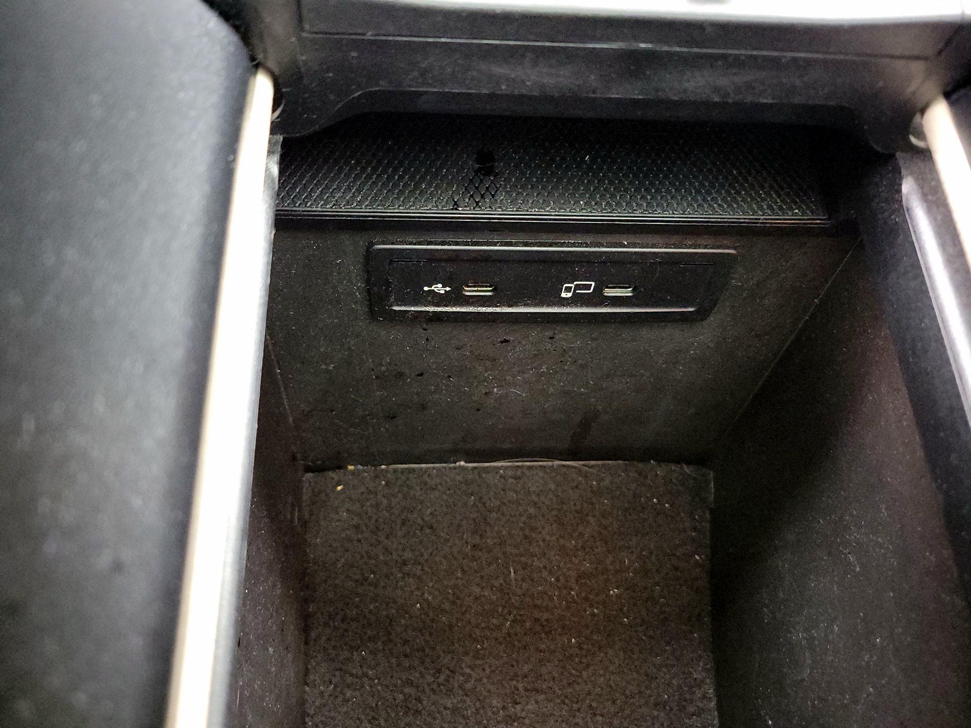 Thumbnail: 2022 Mercedes-Benz GLC - 19