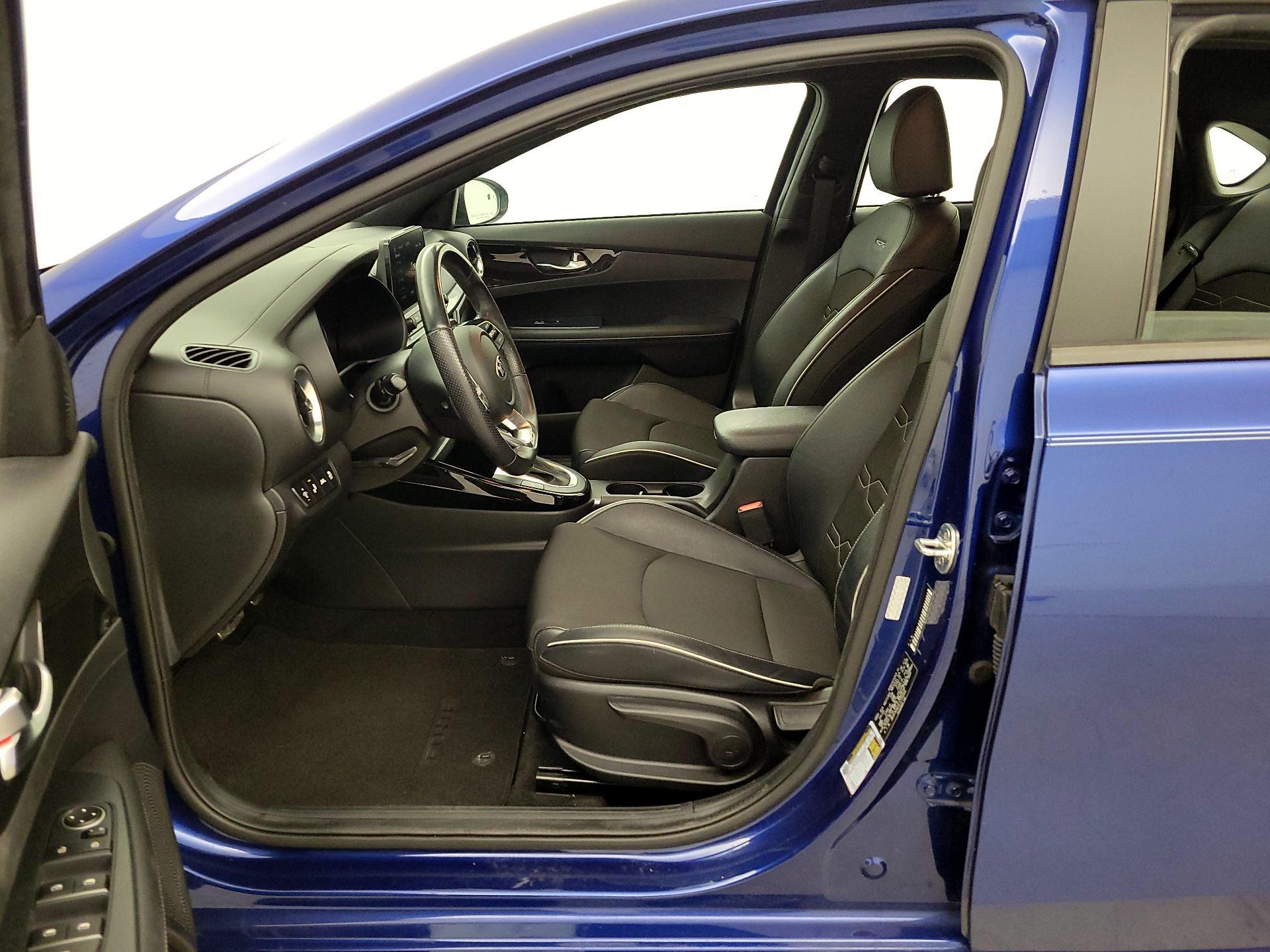 Thumbnail: 2020 Kia Forte - 11