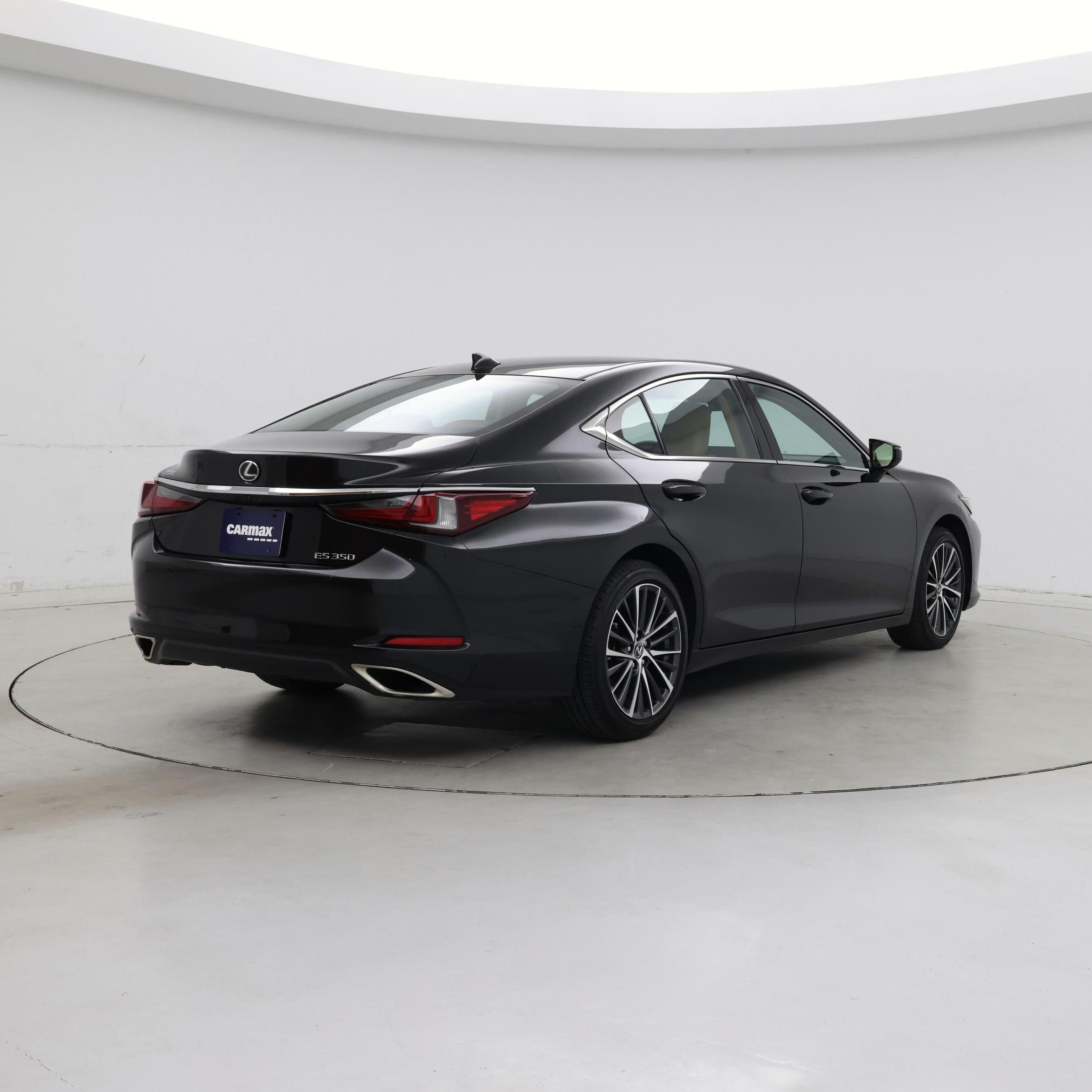 Thumbnail: 2023 Lexus ES - 8