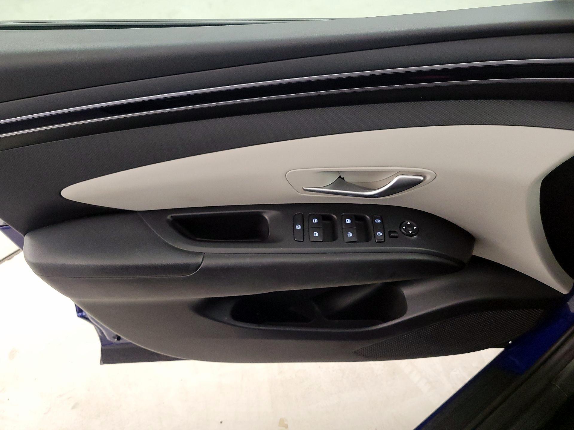 Thumbnail: 2023 Hyundai Tucson - 12