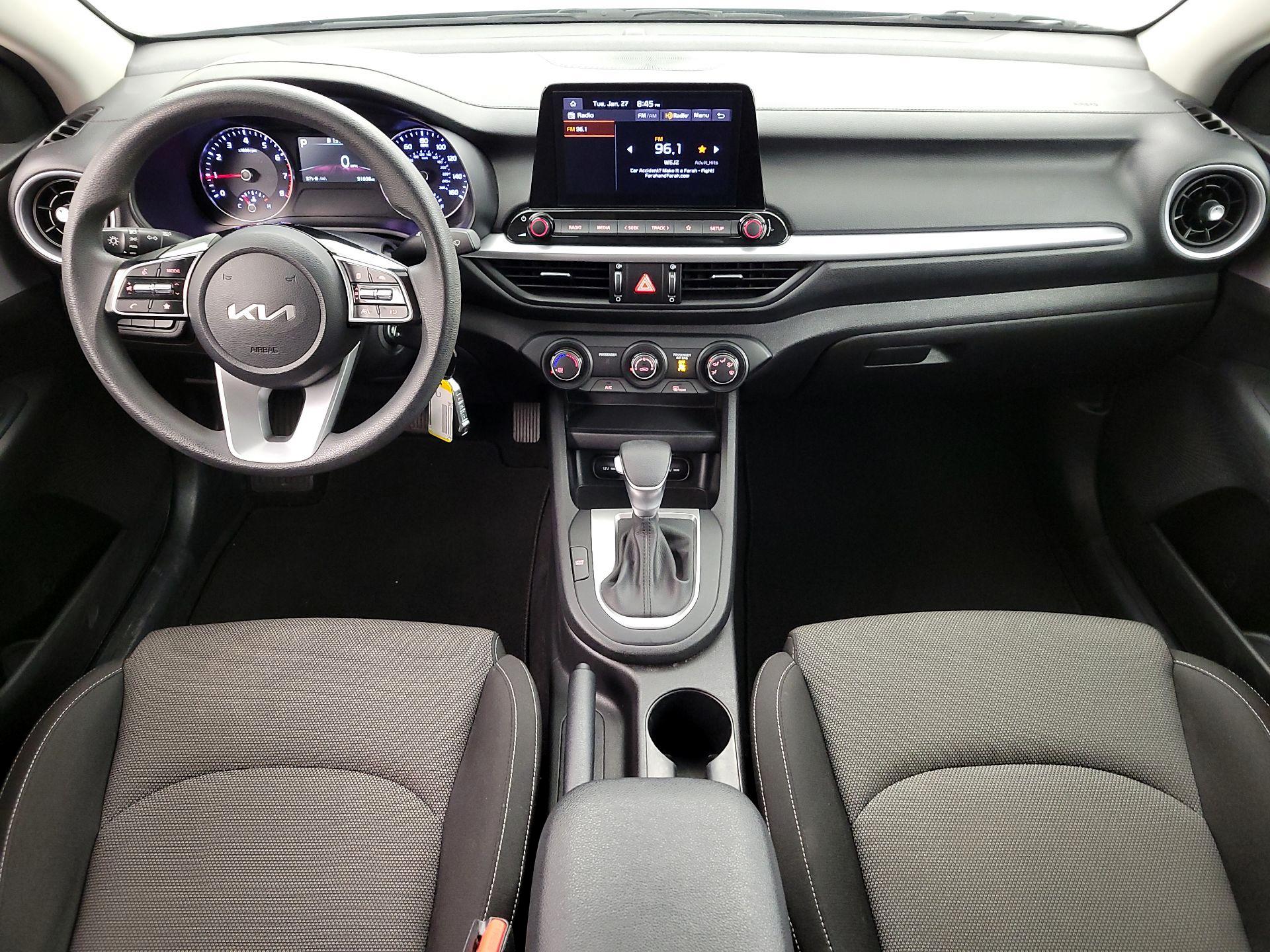 Thumbnail: 2023 Kia Forte - 9