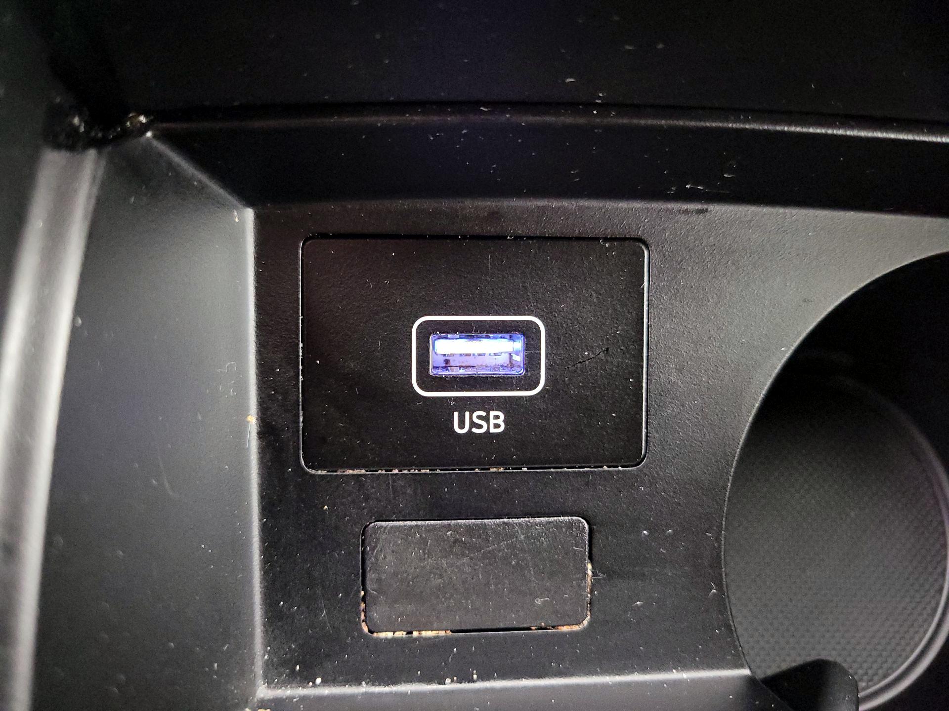 Thumbnail: 2023 Hyundai Santa Fe - 18