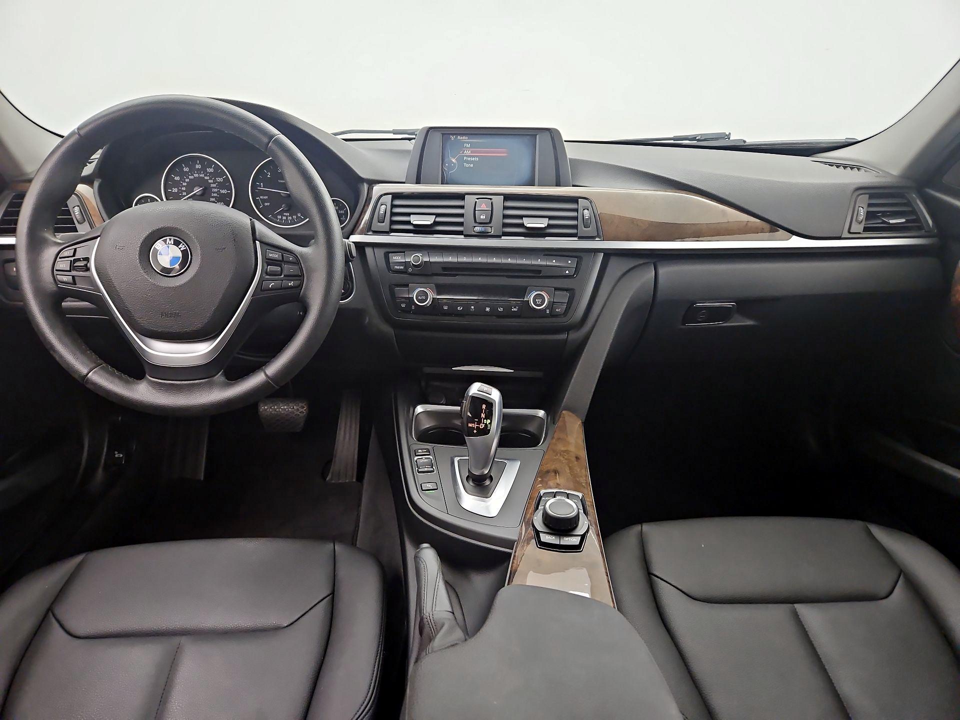 Thumbnail: 2015 BMW 3 Series - 9