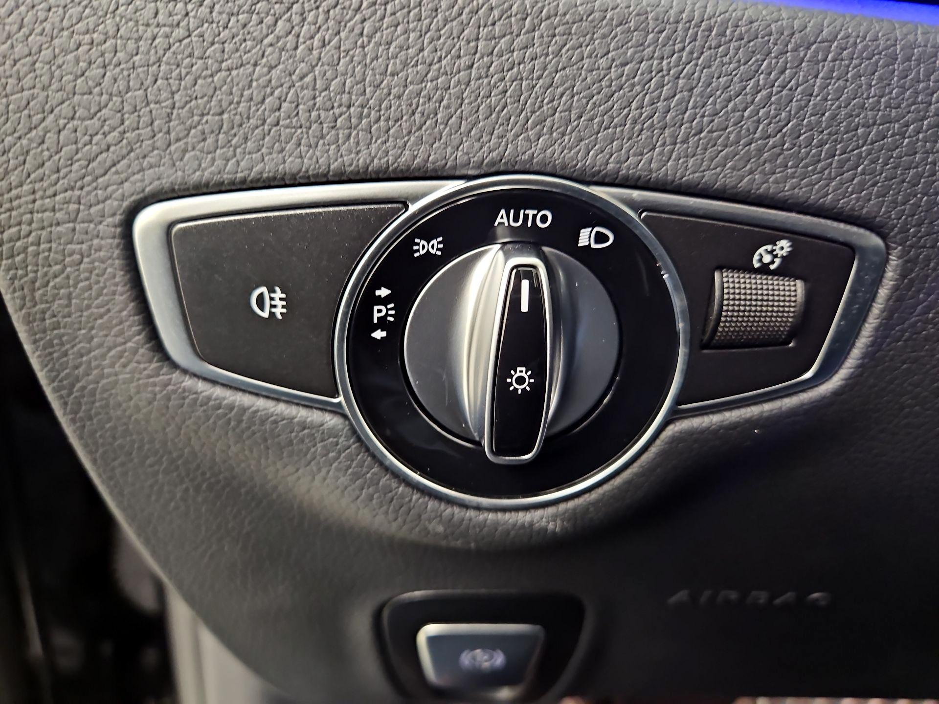 Thumbnail: 2022 Mercedes-Benz E-Class - 13