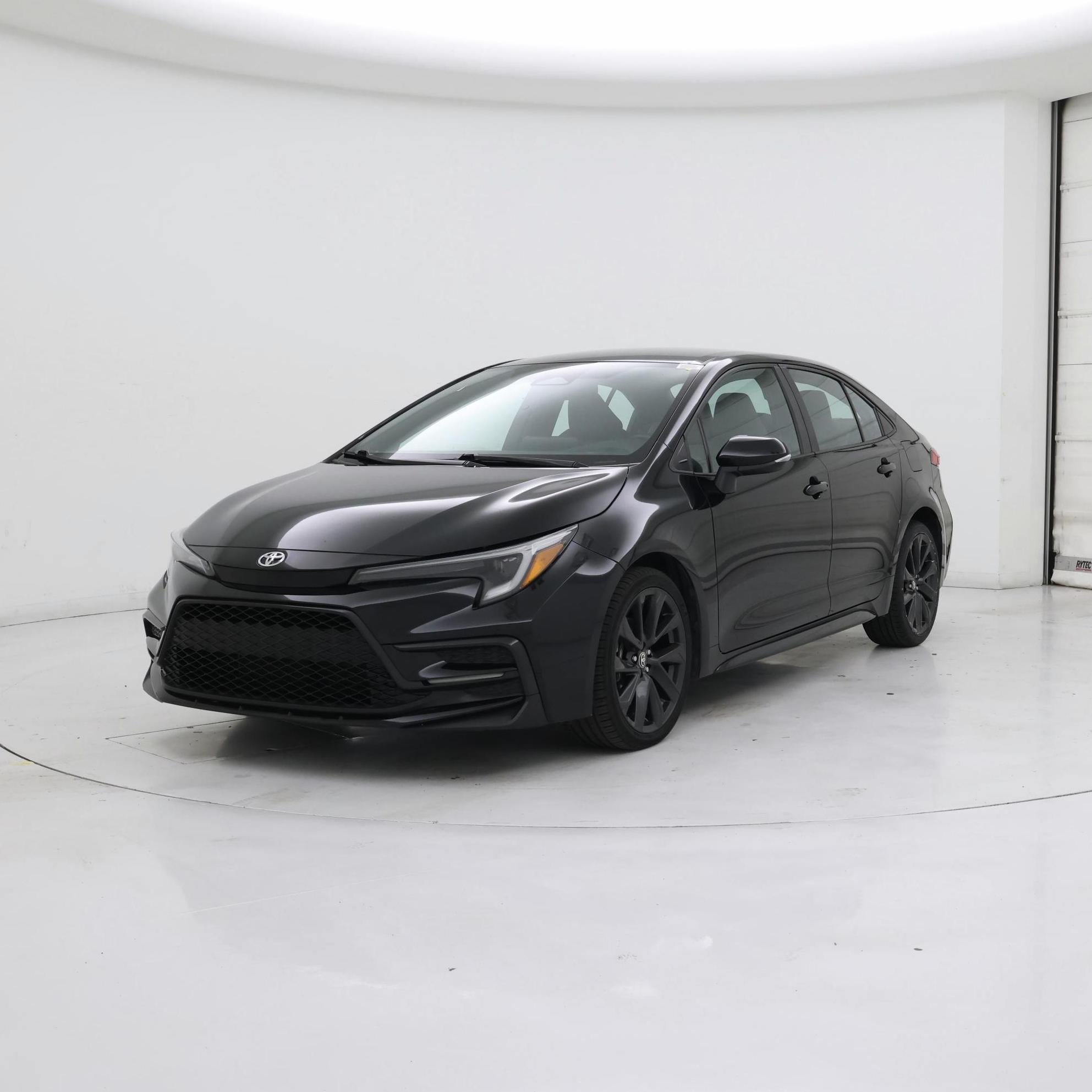 Thumbnail: 2023 Toyota Corolla - 4