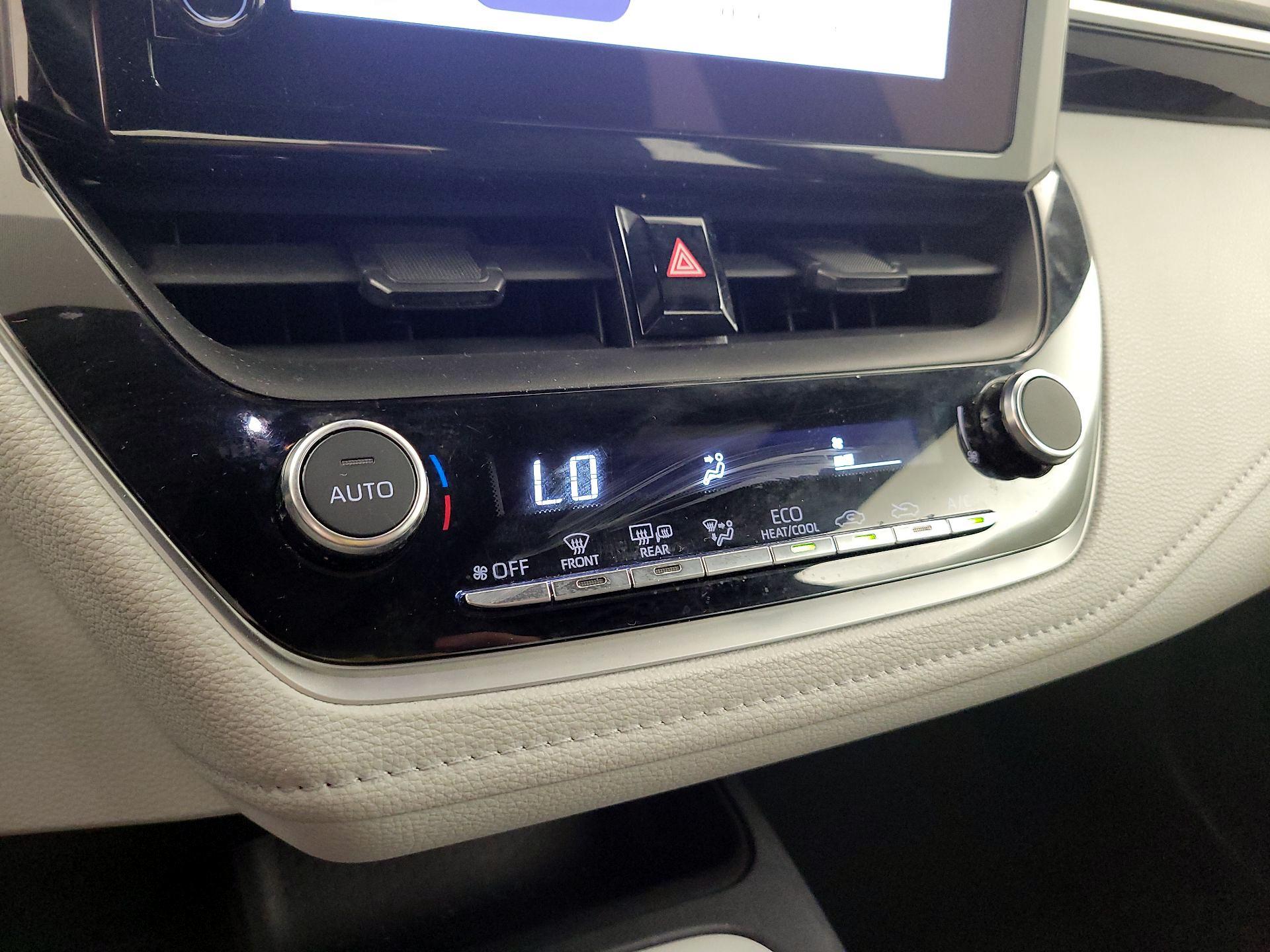 Thumbnail: 2023 Toyota Corolla - 17