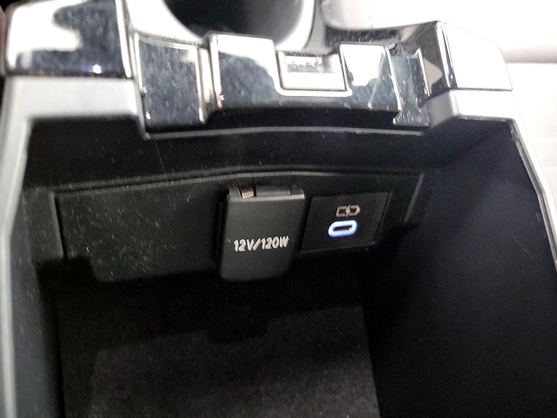 Thumbnail: 2023 Toyota Corolla - 19