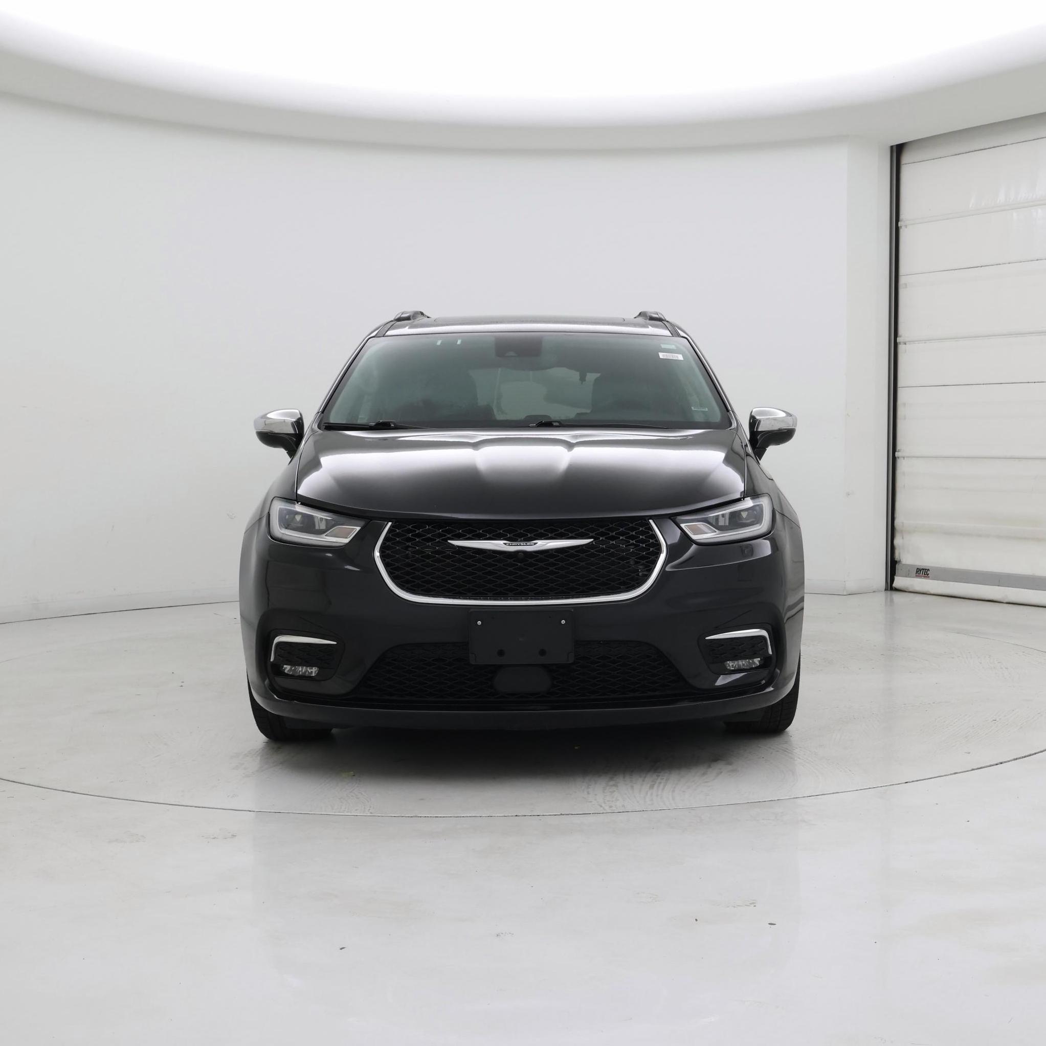 Thumbnail: 2023 Chrysler Pacifica - 5