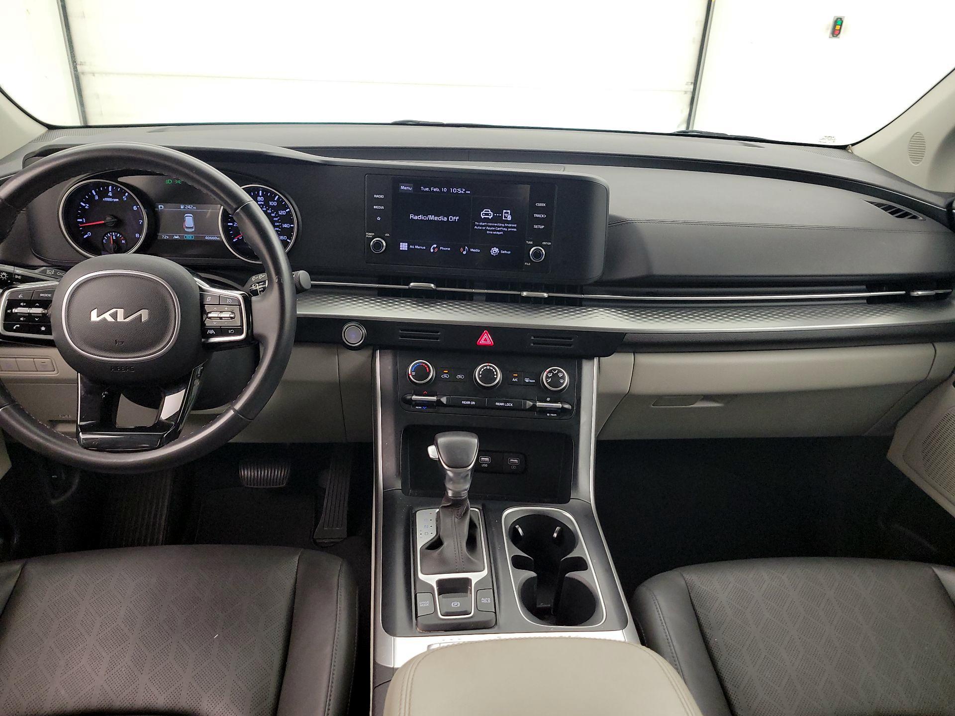 Thumbnail: 2024 Kia Carnival - 9