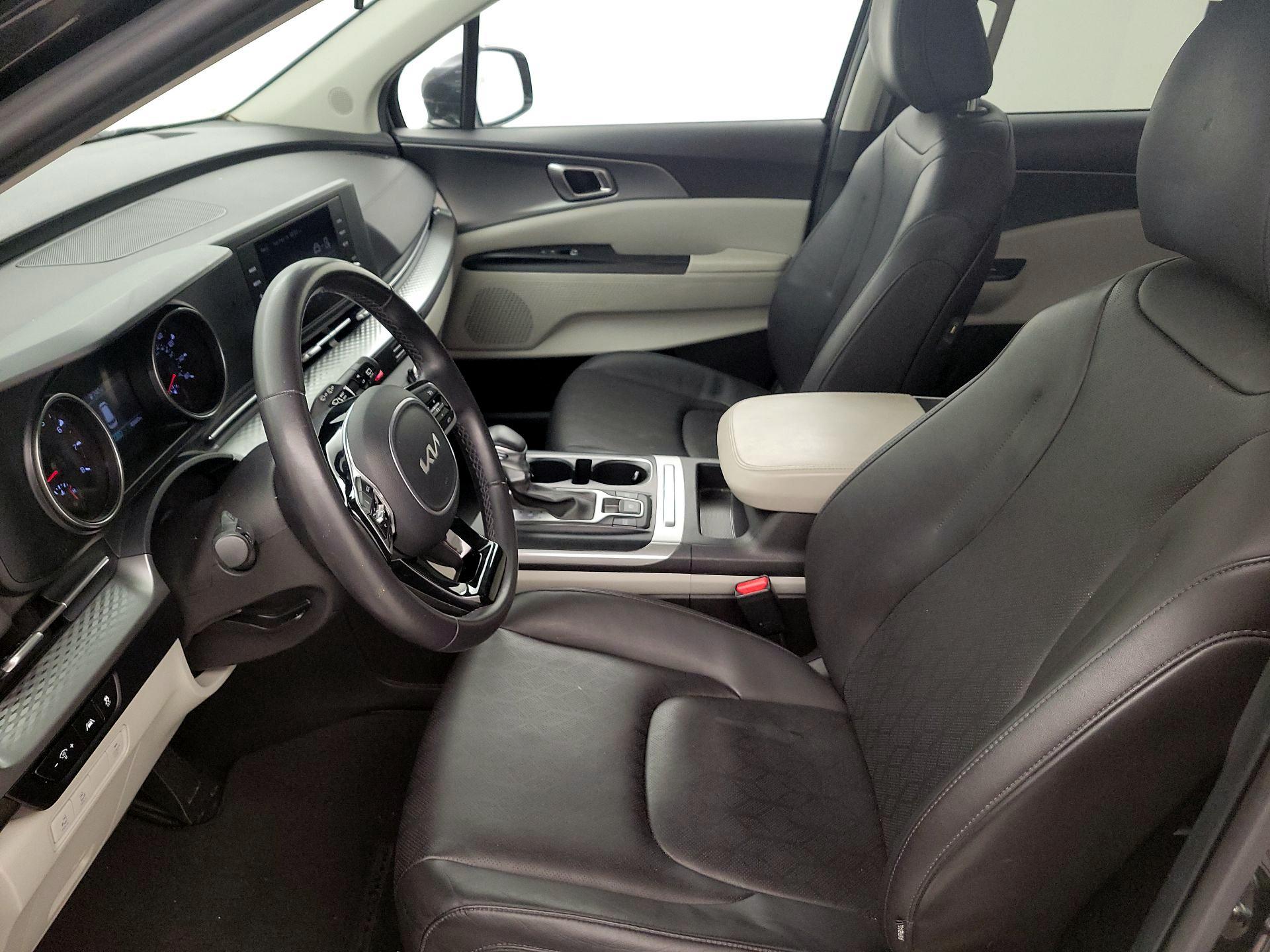 Thumbnail: 2024 Kia Carnival - 11