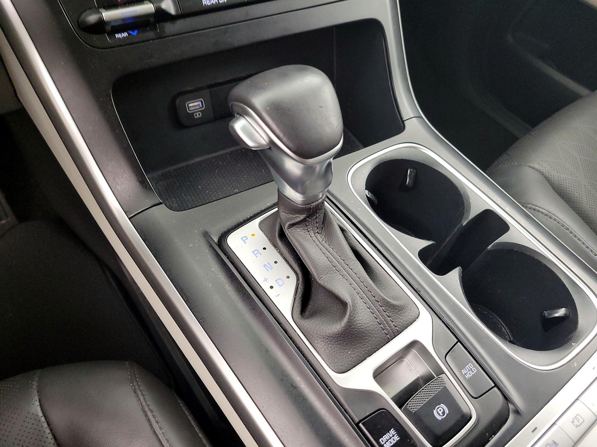 Thumbnail: 2024 Kia Carnival - 17