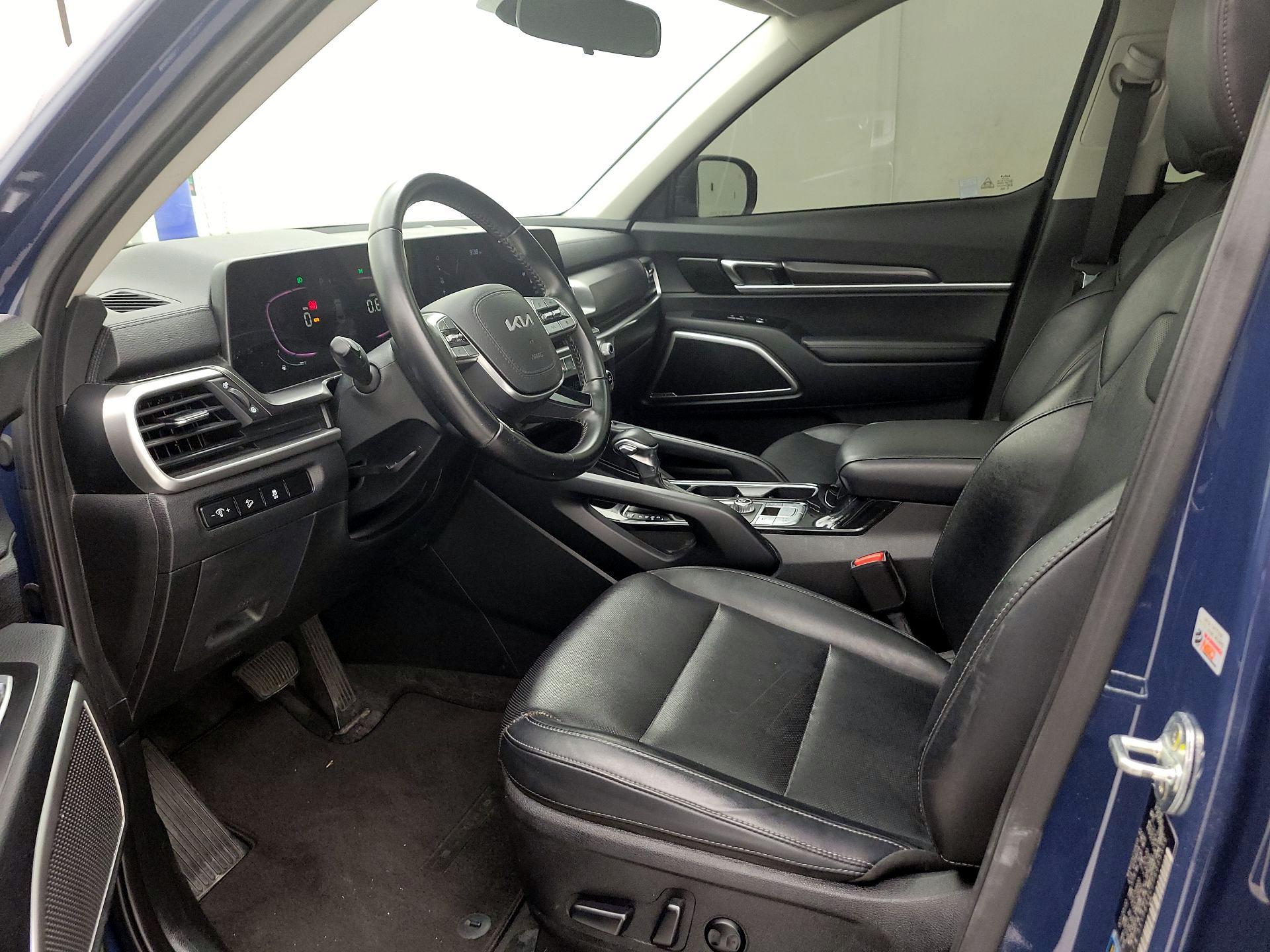 Thumbnail: 2023 Kia Telluride - 11