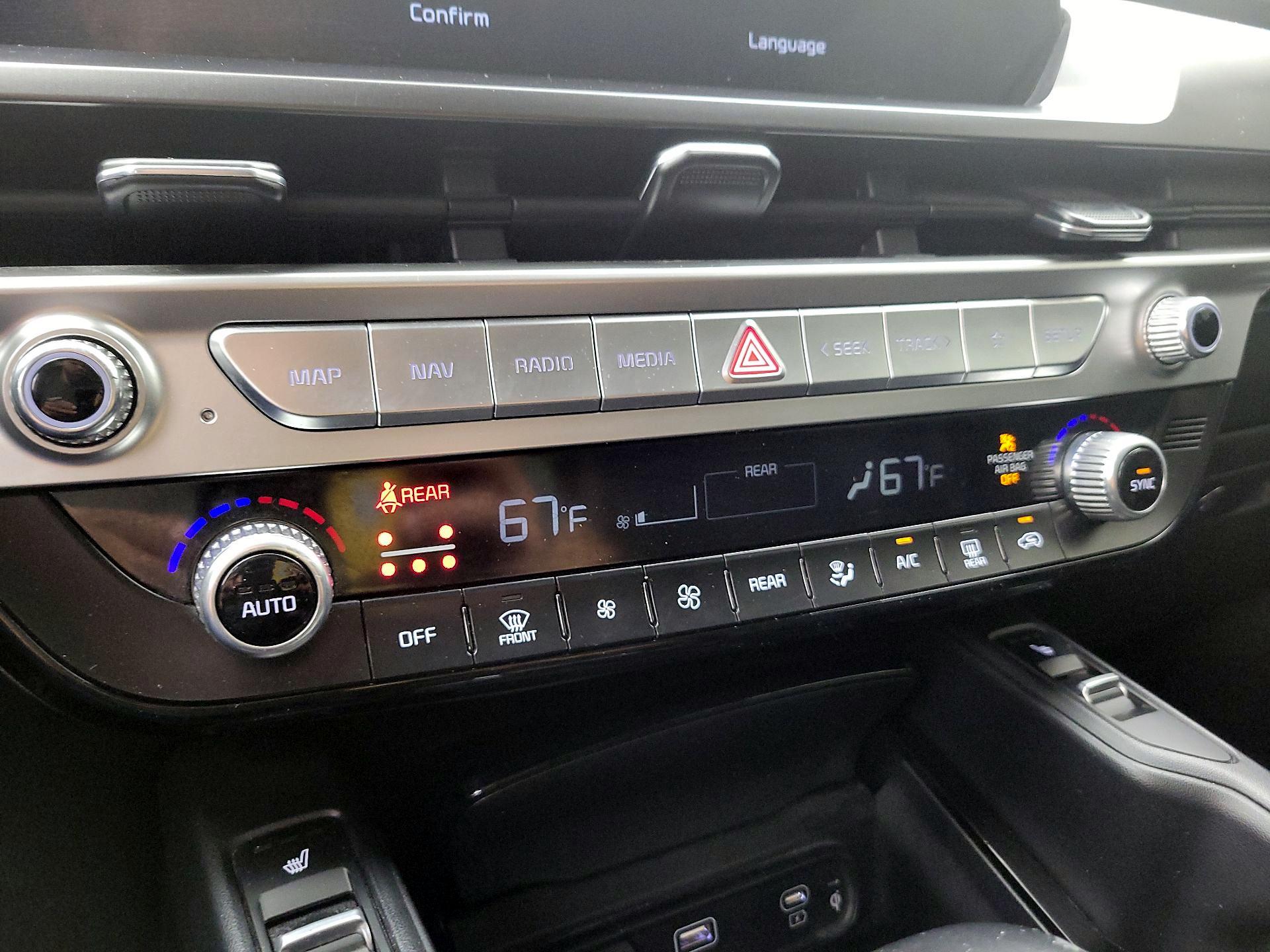 Thumbnail: 2023 Kia Telluride - 17