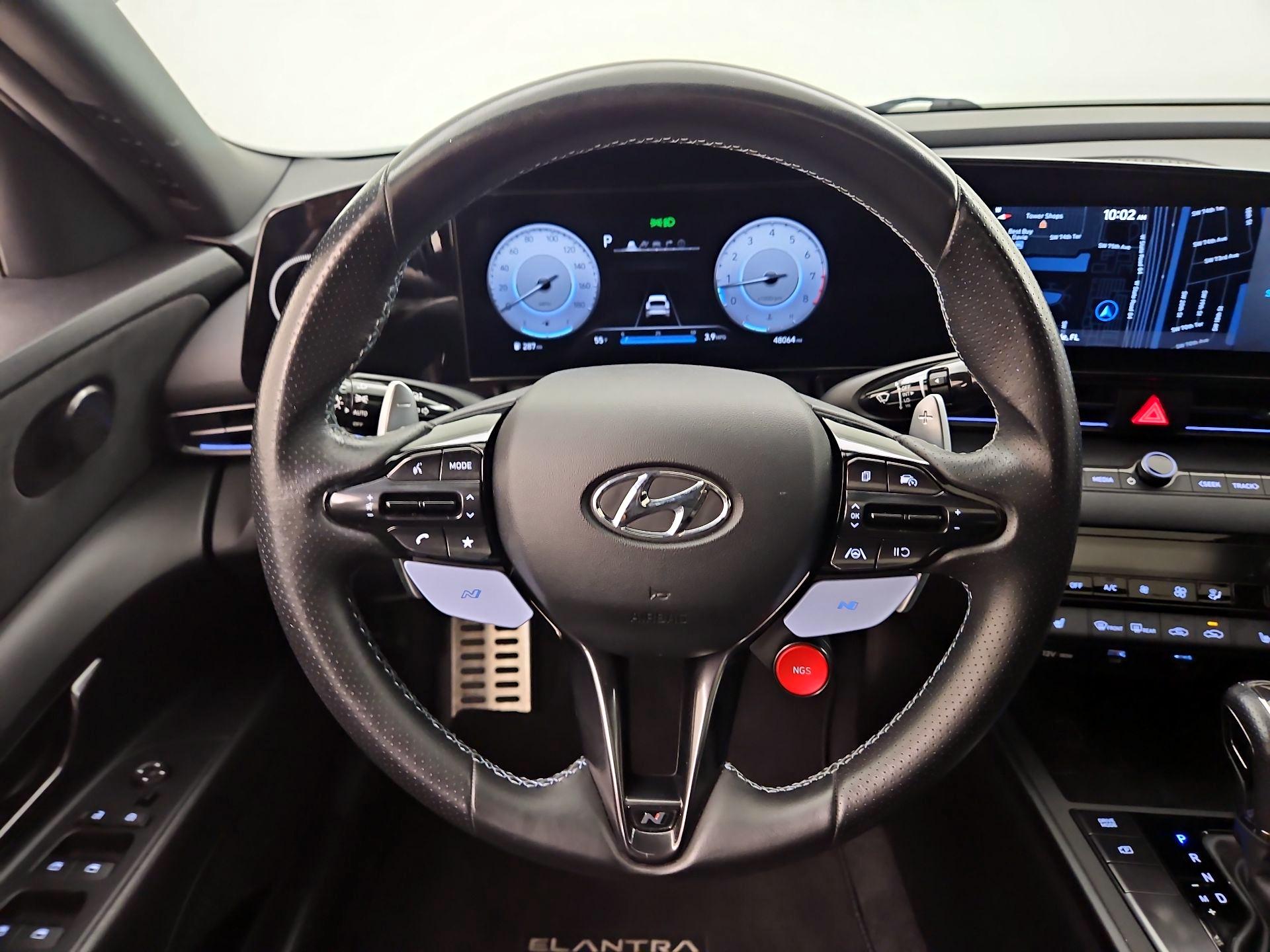 Thumbnail: 2022 Hyundai Elantra - 10