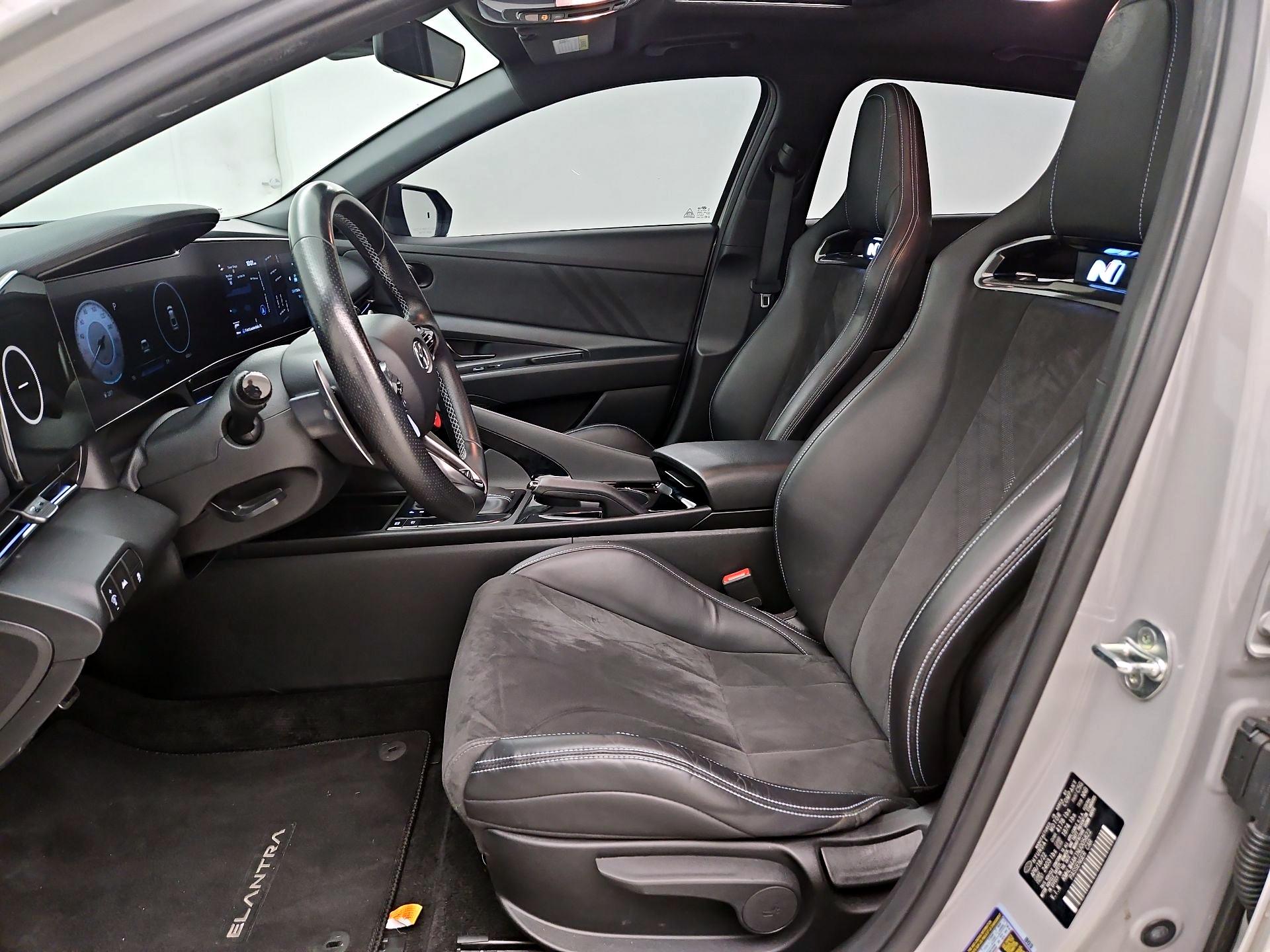 Thumbnail: 2022 Hyundai Elantra - 11