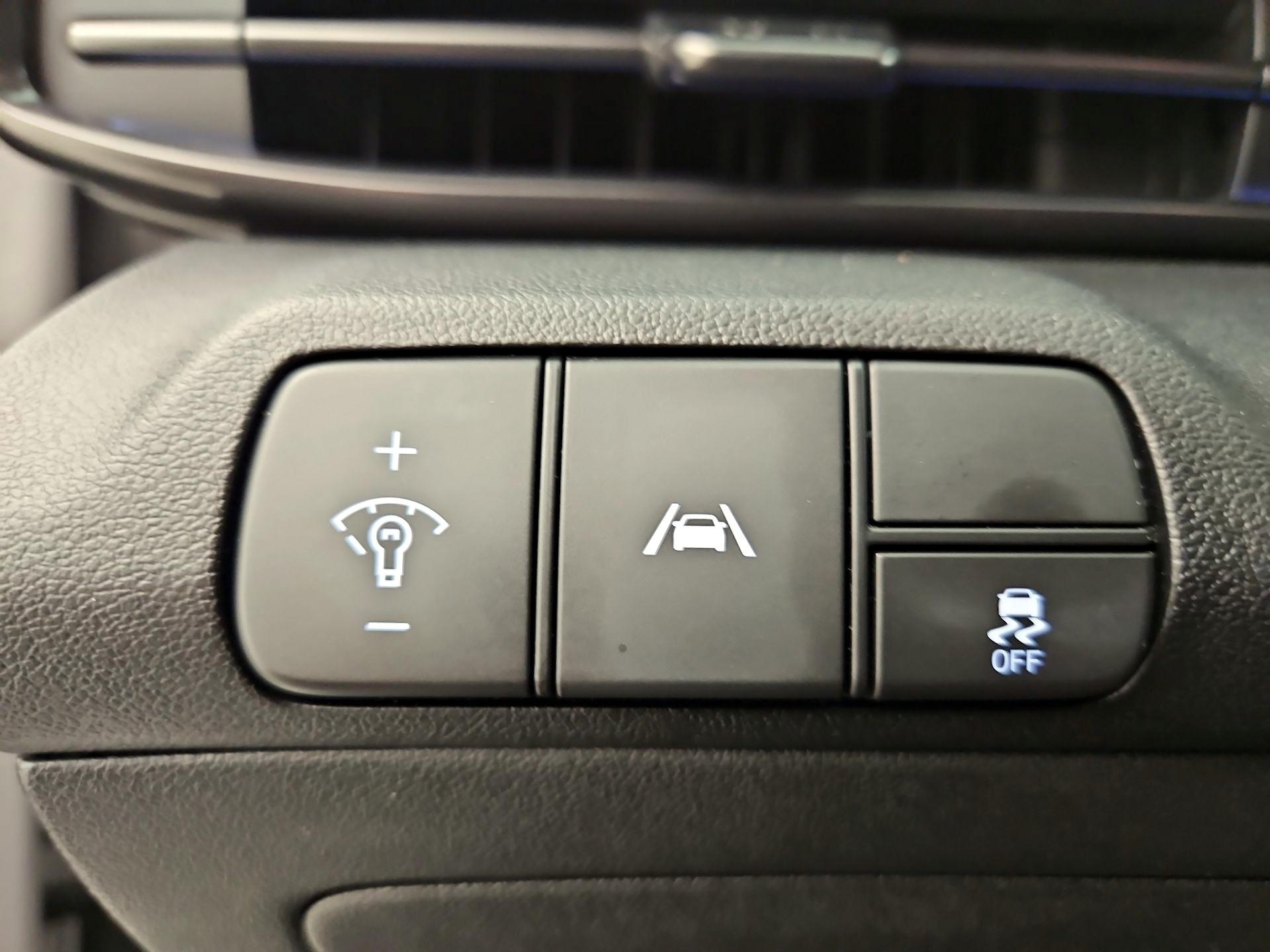 Thumbnail: 2022 Hyundai Elantra - 13