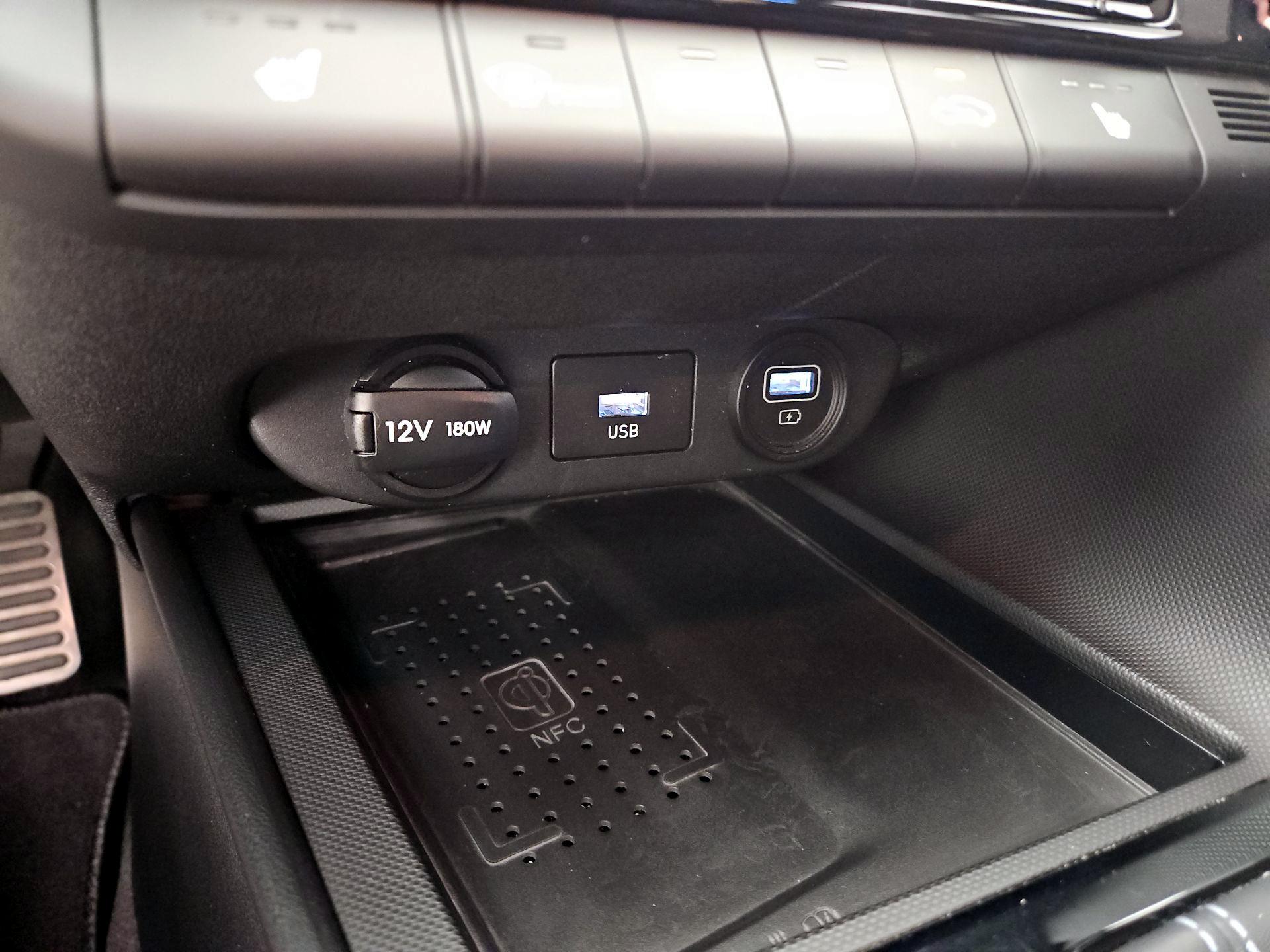 Thumbnail: 2022 Hyundai Elantra - 19