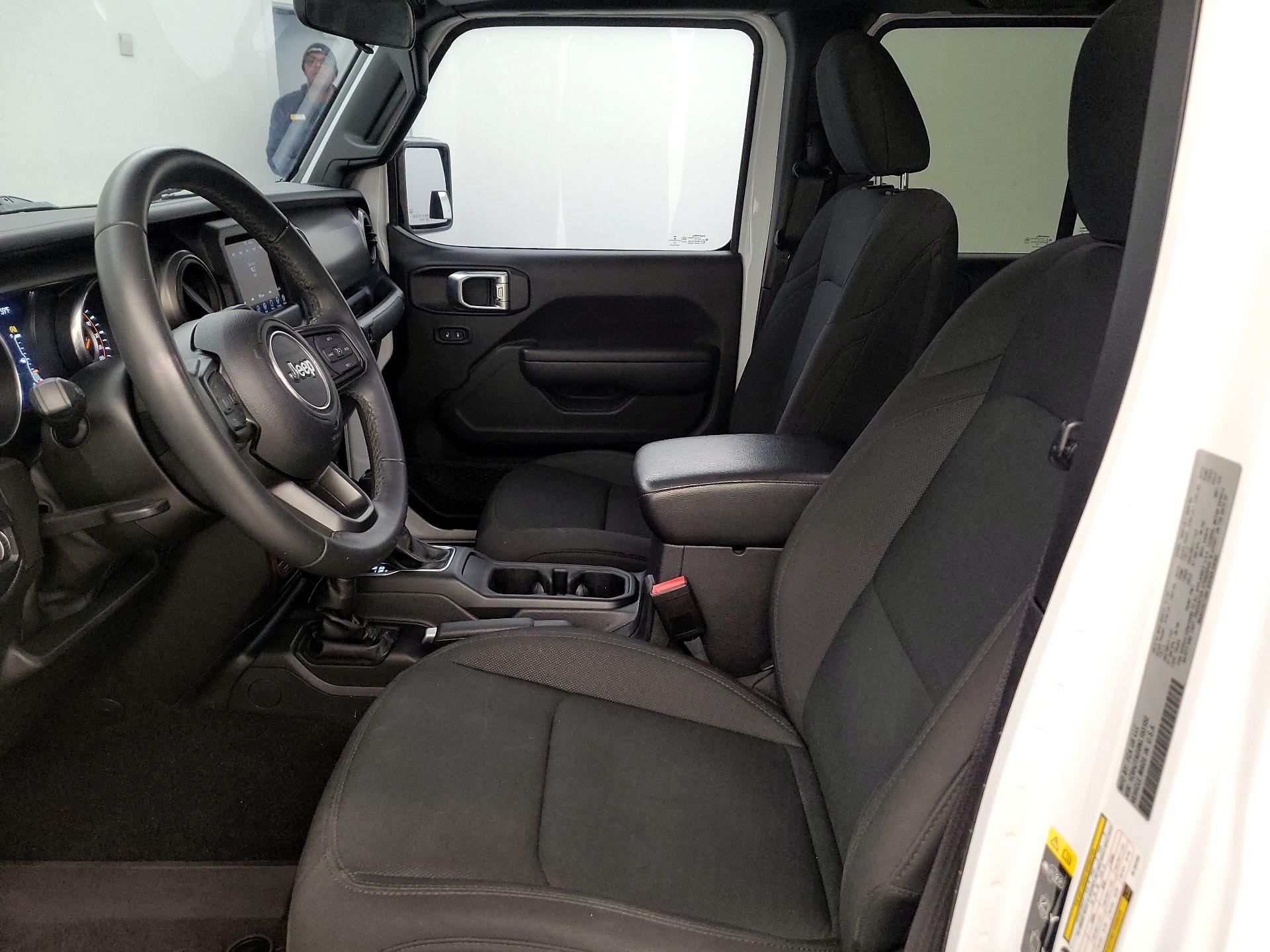 Thumbnail: 2022 Jeep Gladiator - 11