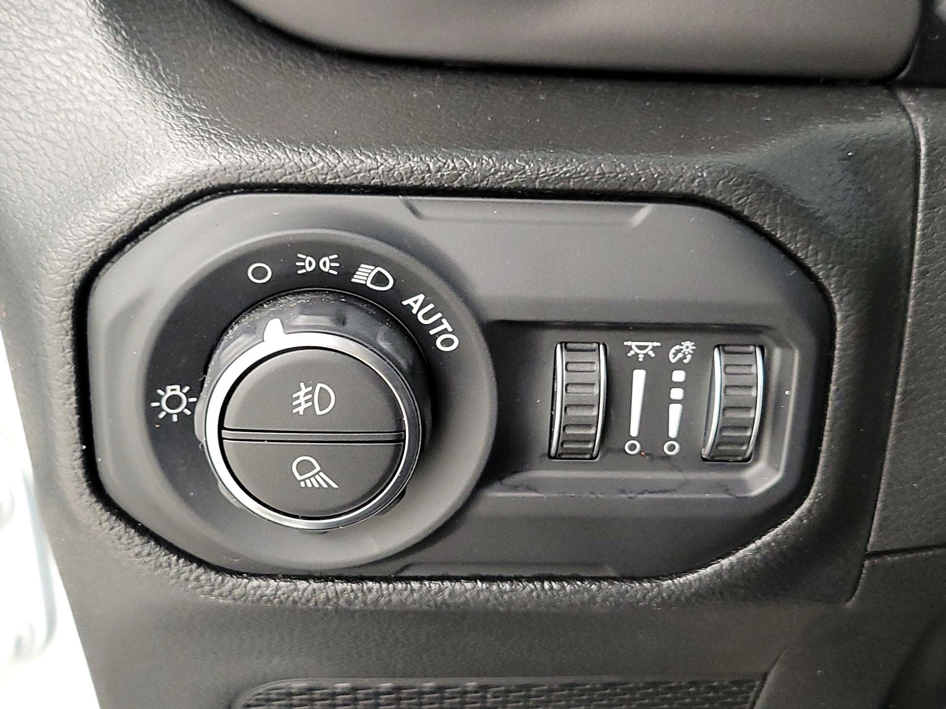 Thumbnail: 2022 Jeep Gladiator - 13