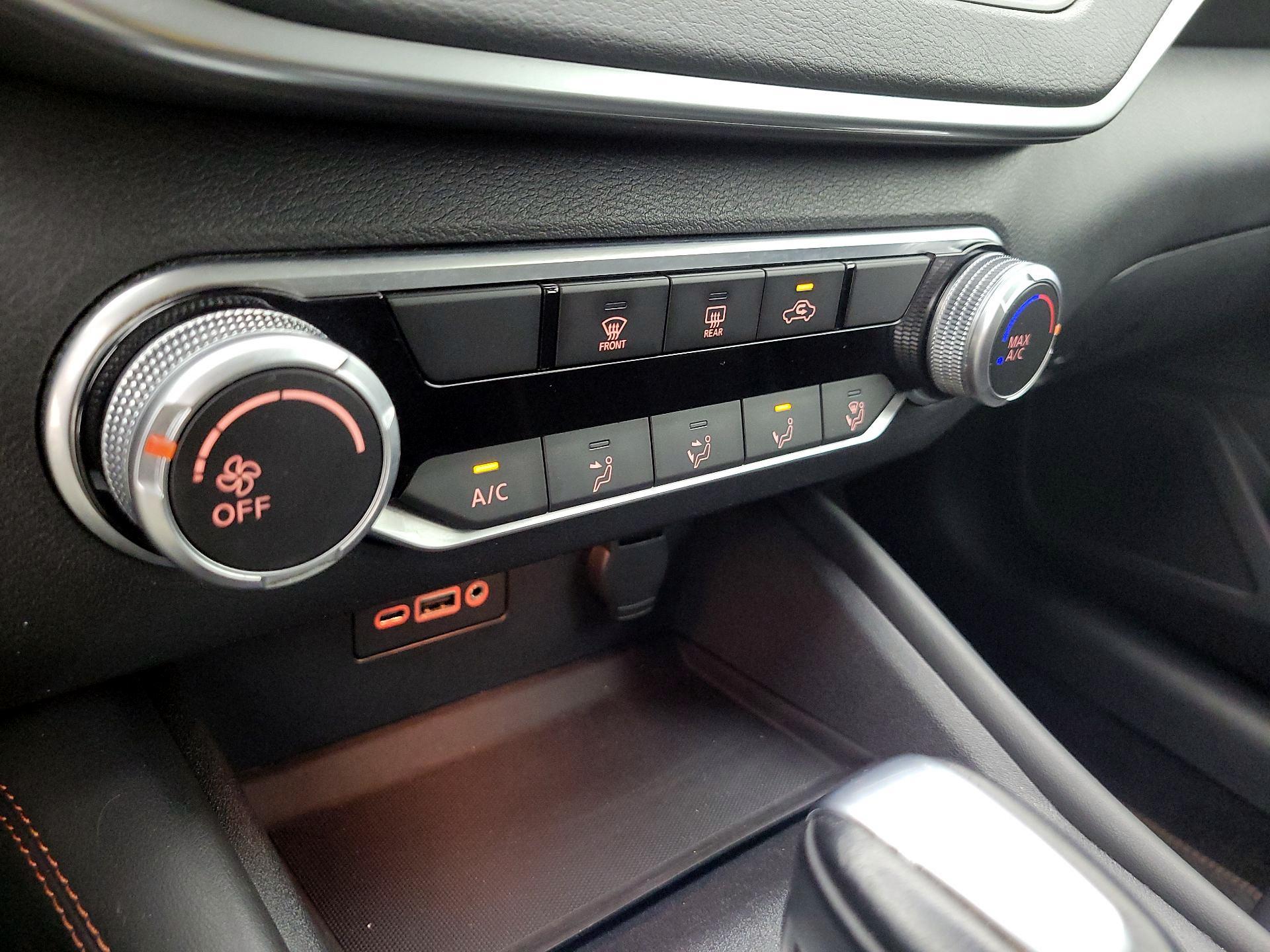 Thumbnail: 2020 Nissan Altima - 16