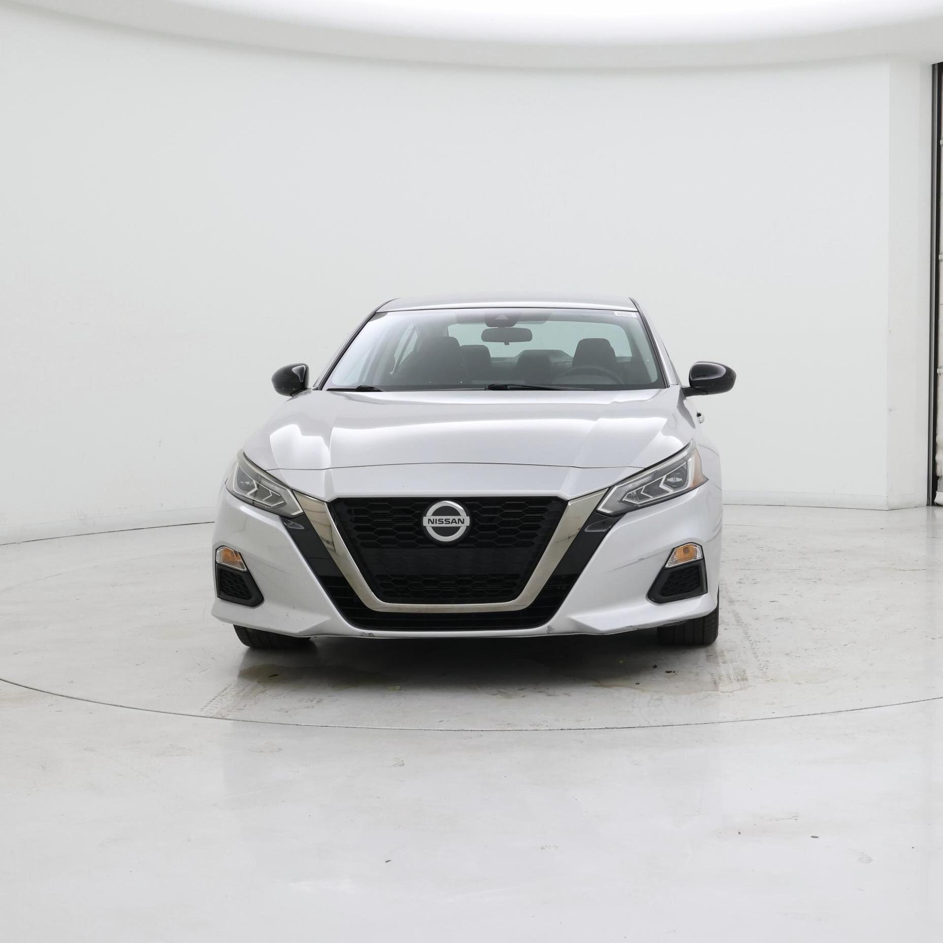 Thumbnail: 2020 Nissan Altima - 5