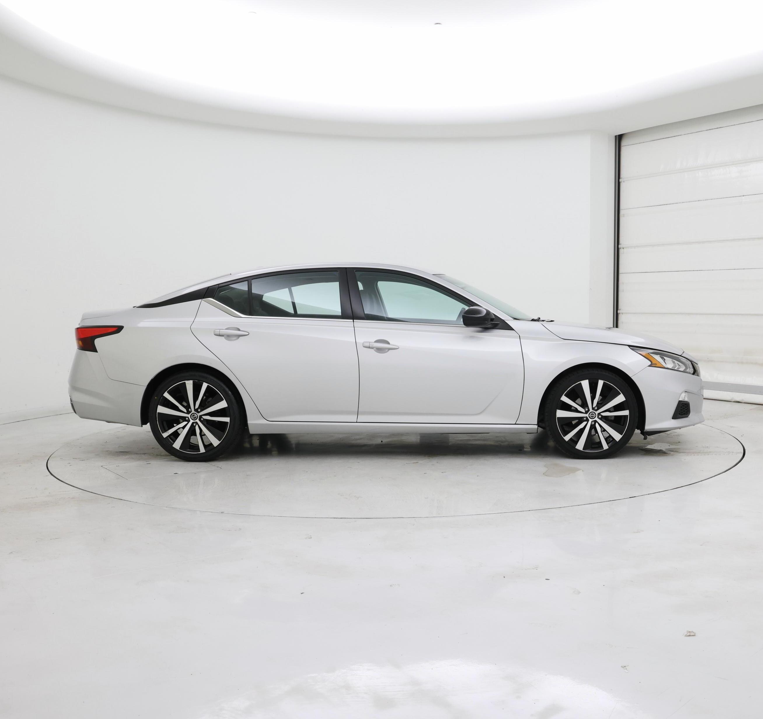 Thumbnail: 2020 Nissan Altima - 7