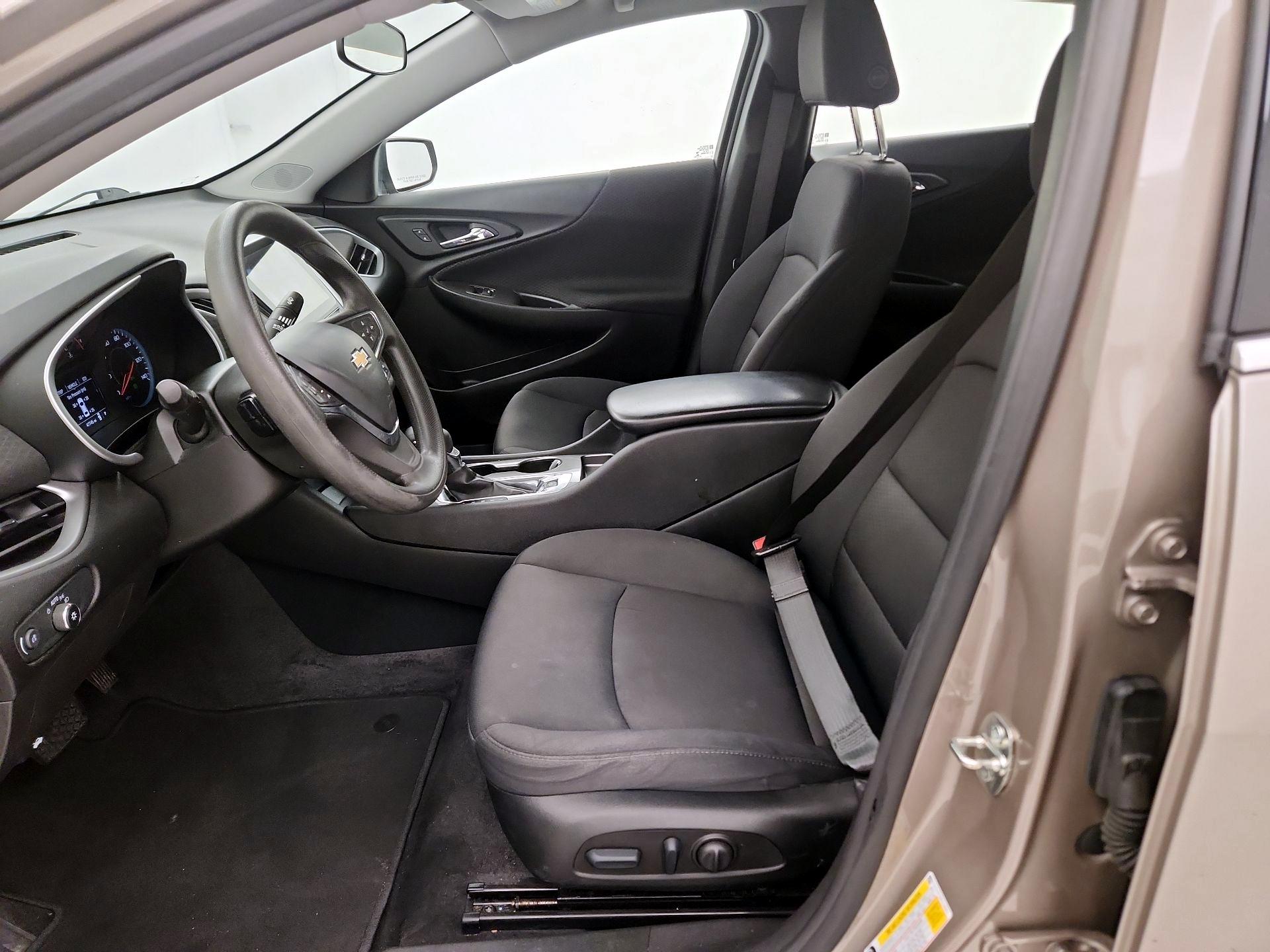 Thumbnail: 2023 Chevrolet Malibu - 11