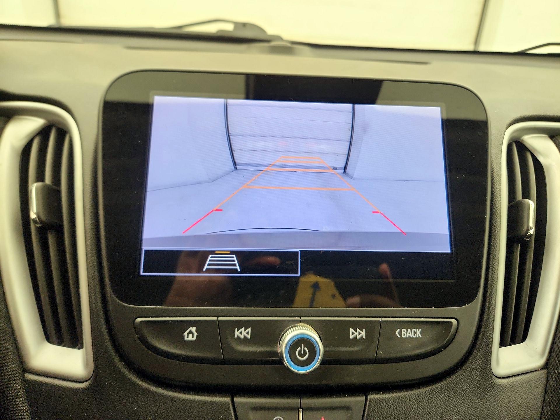 Thumbnail: 2023 Chevrolet Malibu - 14