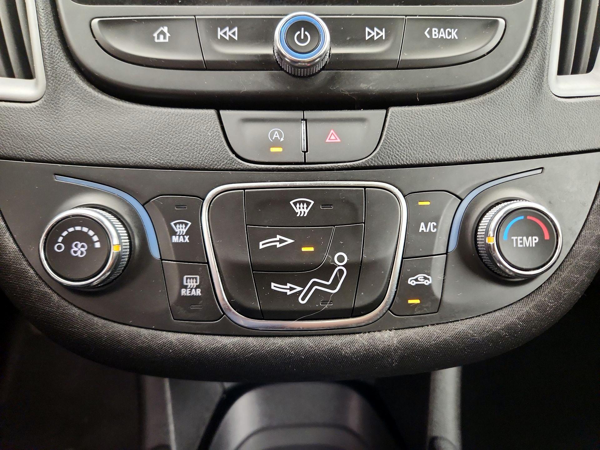 Thumbnail: 2023 Chevrolet Malibu - 16