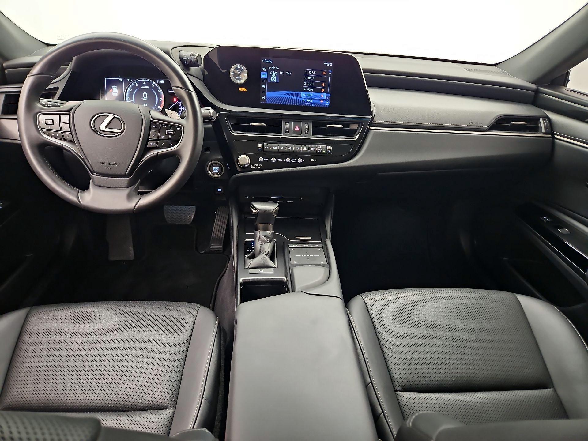 Thumbnail: 2022 Lexus ES - 9