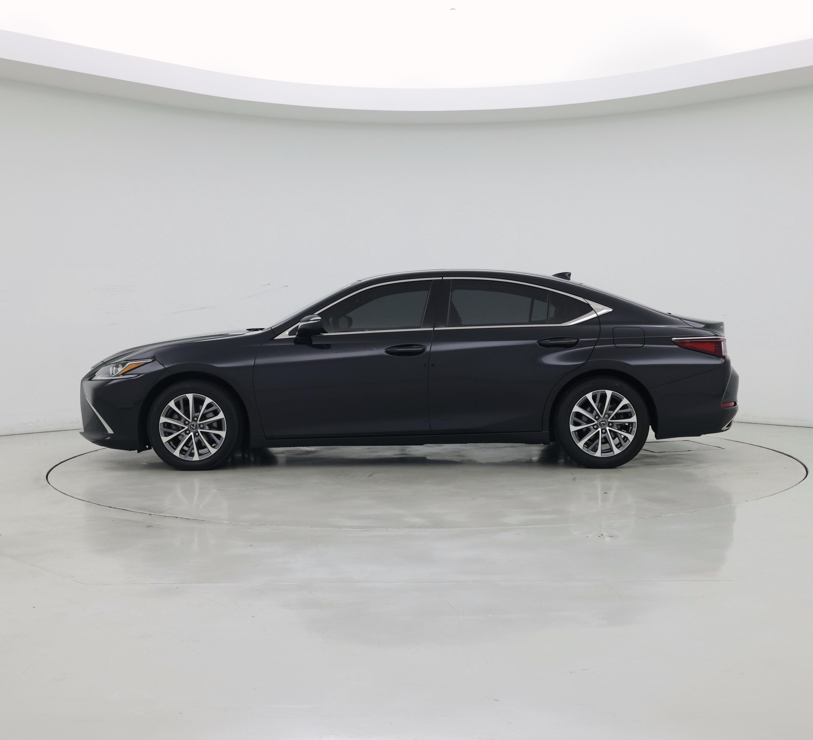 Thumbnail: 2022 Lexus ES - 3