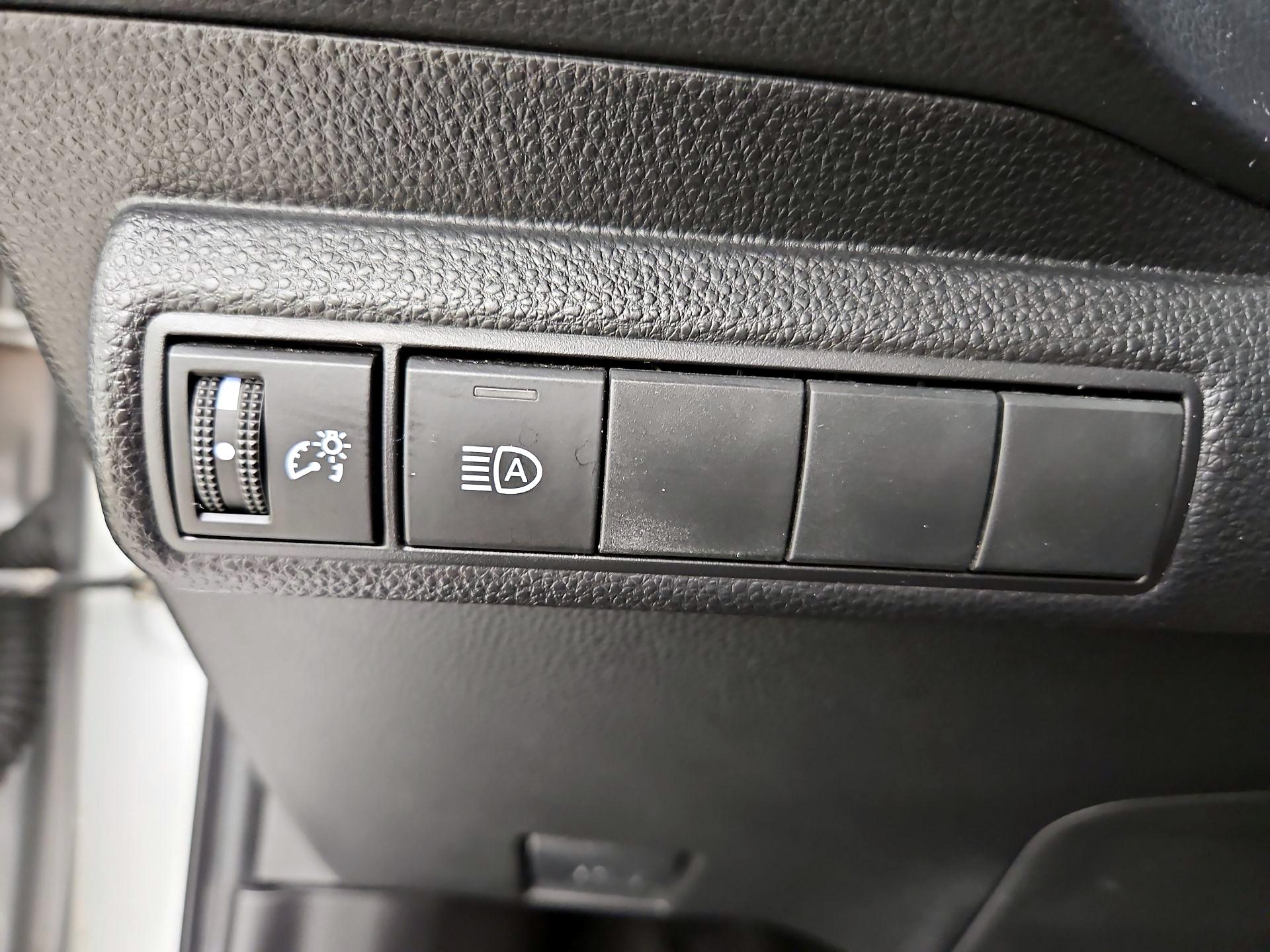 Thumbnail: 2023 Toyota Corolla - 13