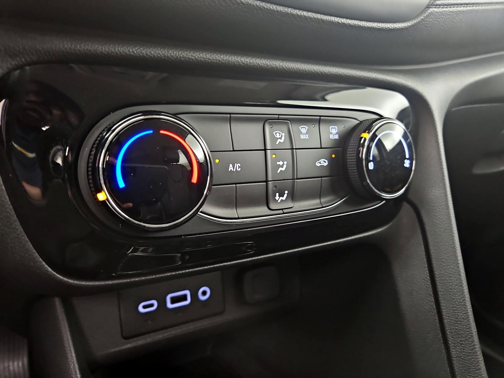 Thumbnail: 2023 Buick Encore GX - 16