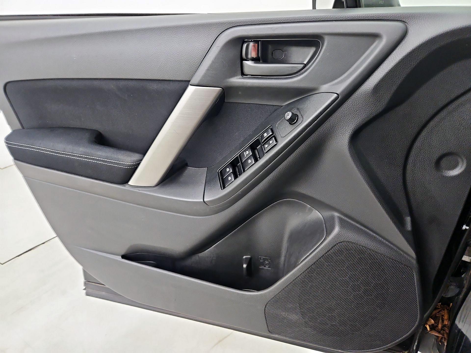 Thumbnail: 2015 Subaru Forester - 12