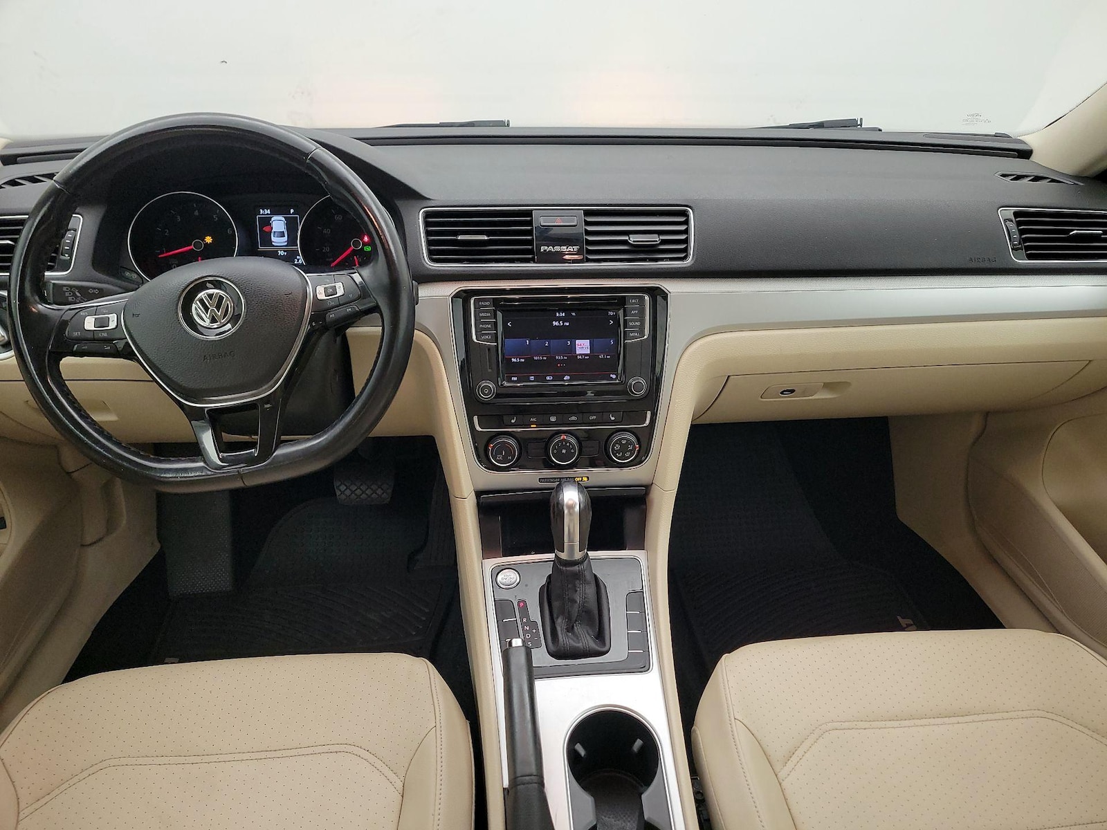 2019 Volkswagen Passat Wolfsburg Edition