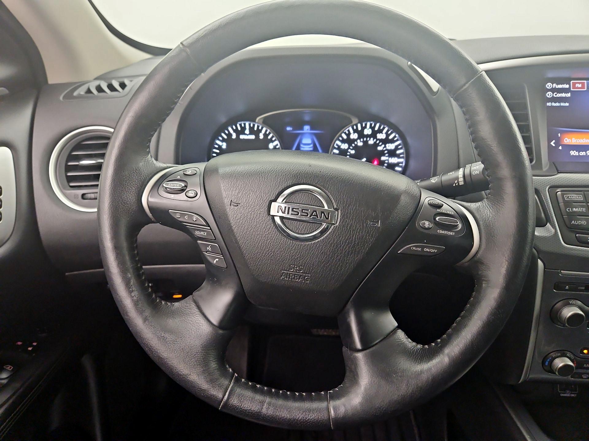 Thumbnail: 2019 Nissan Pathfinder - 10