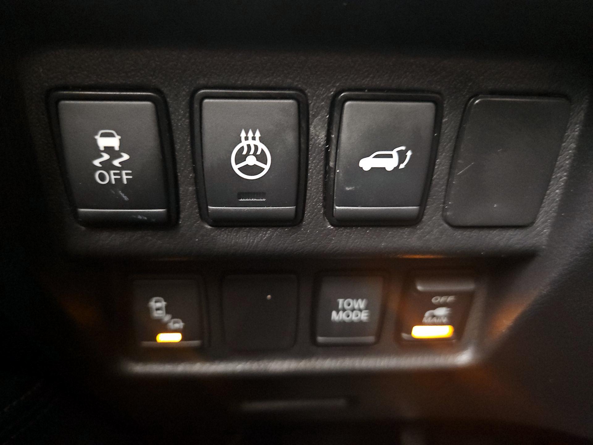 Thumbnail: 2019 Nissan Pathfinder - 13