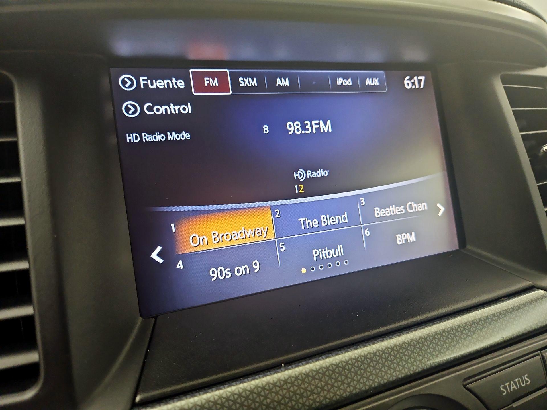 Thumbnail: 2019 Nissan Pathfinder - 16